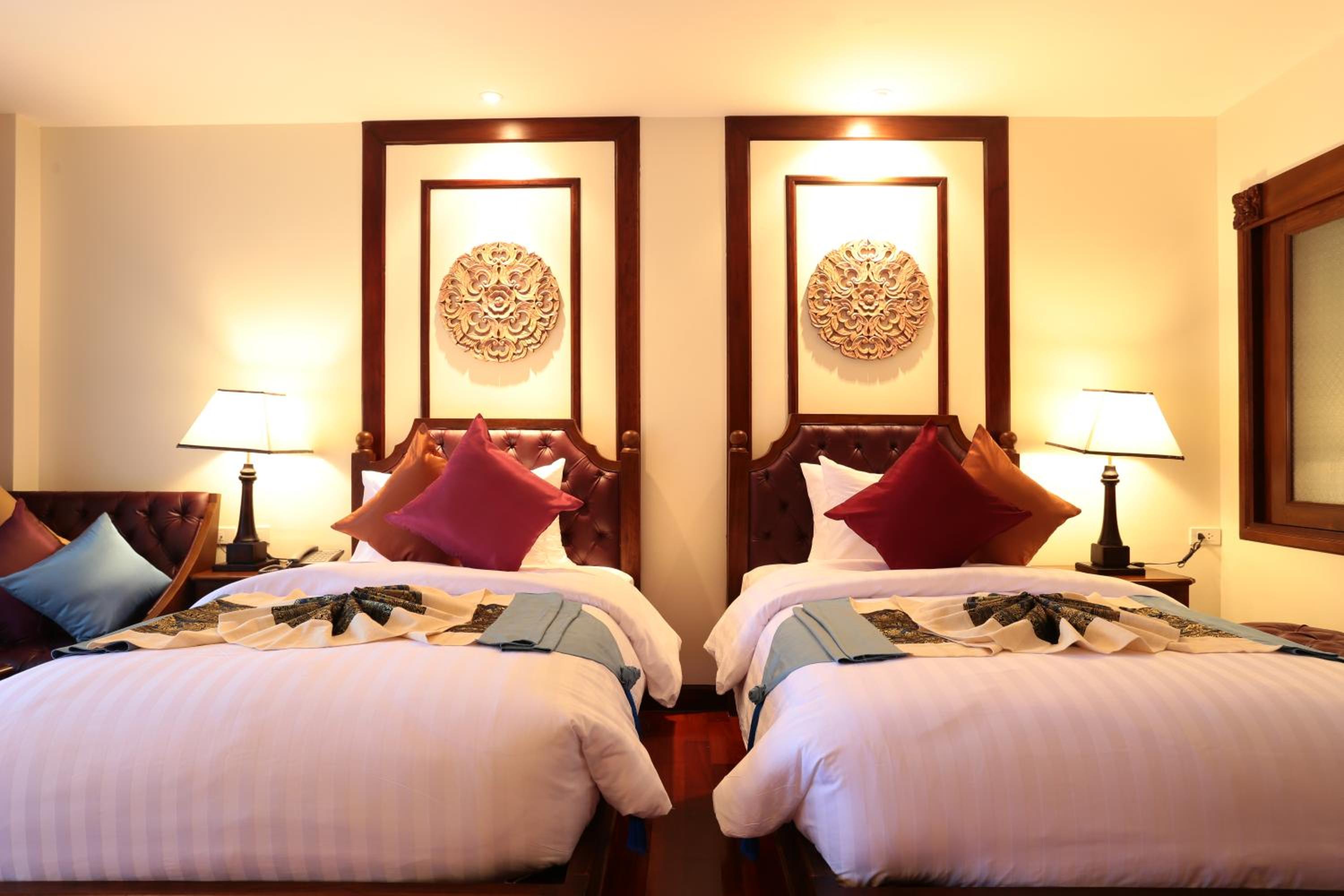 Deluxe Twin Room photo 3
