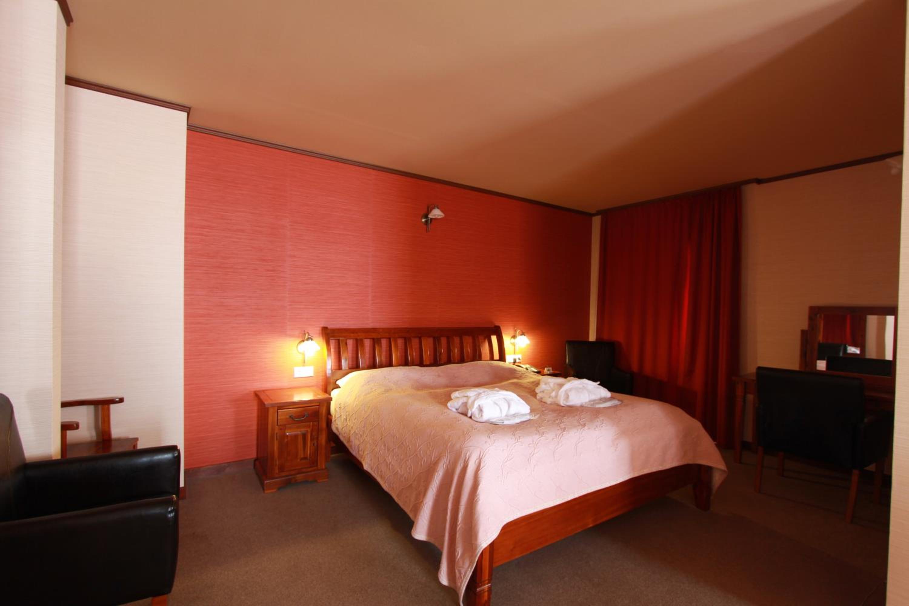 Suite - Photo 2
