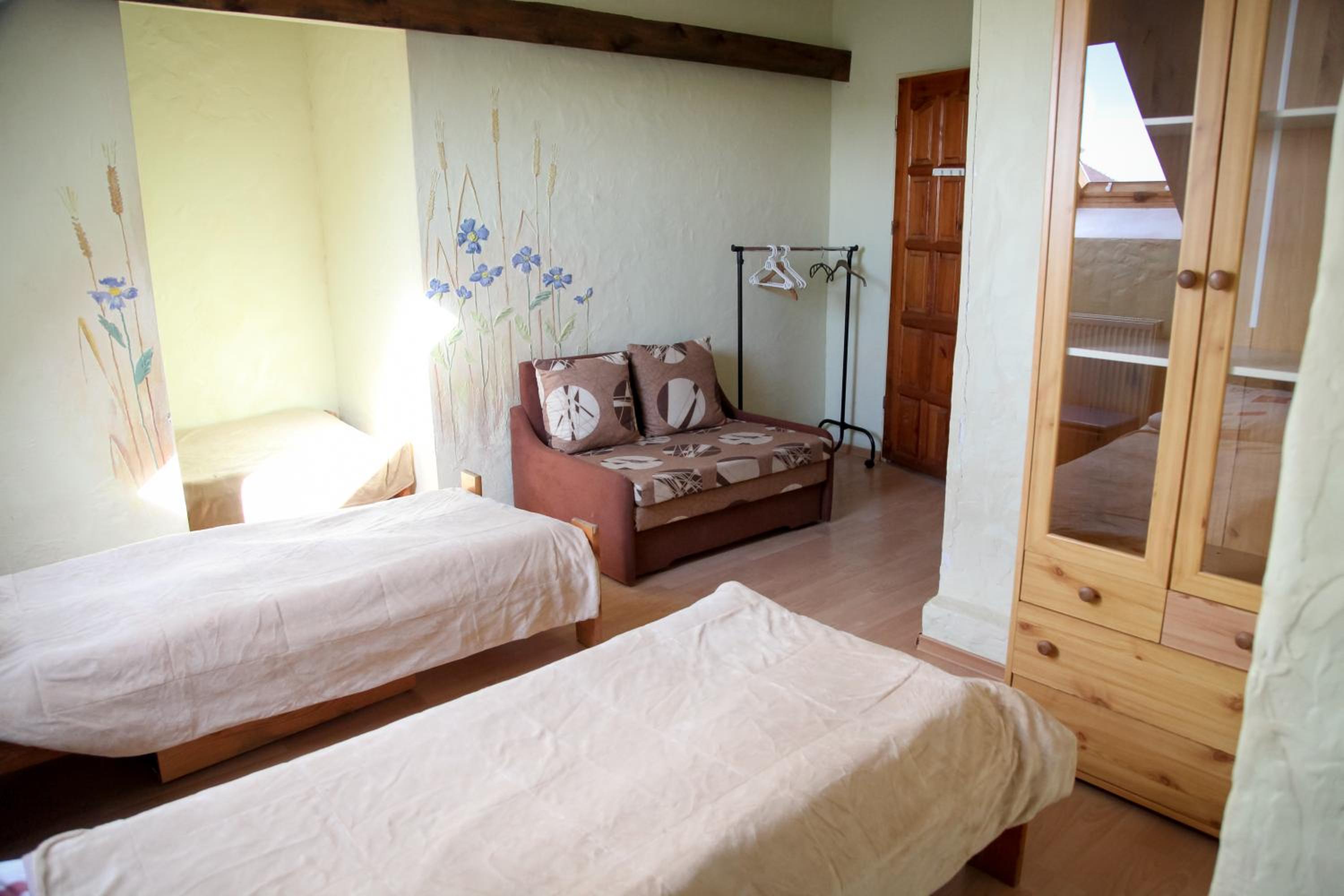 Triple Room with Bathroom photo 1