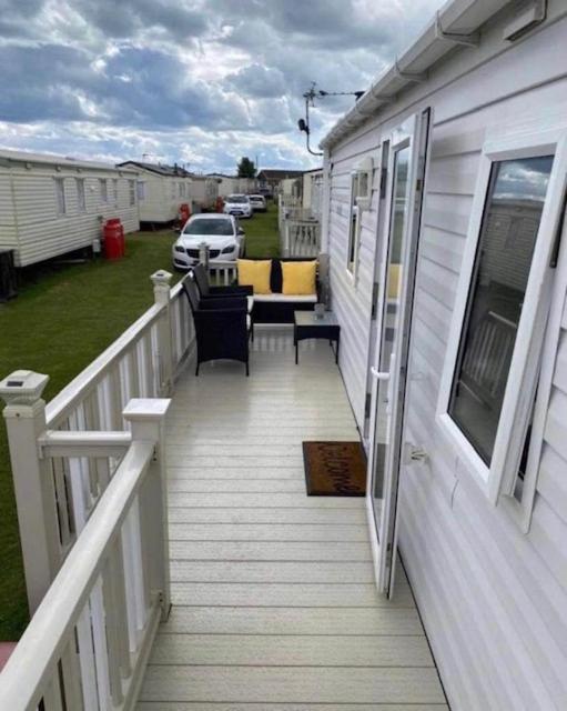 Mobile Home photo 3