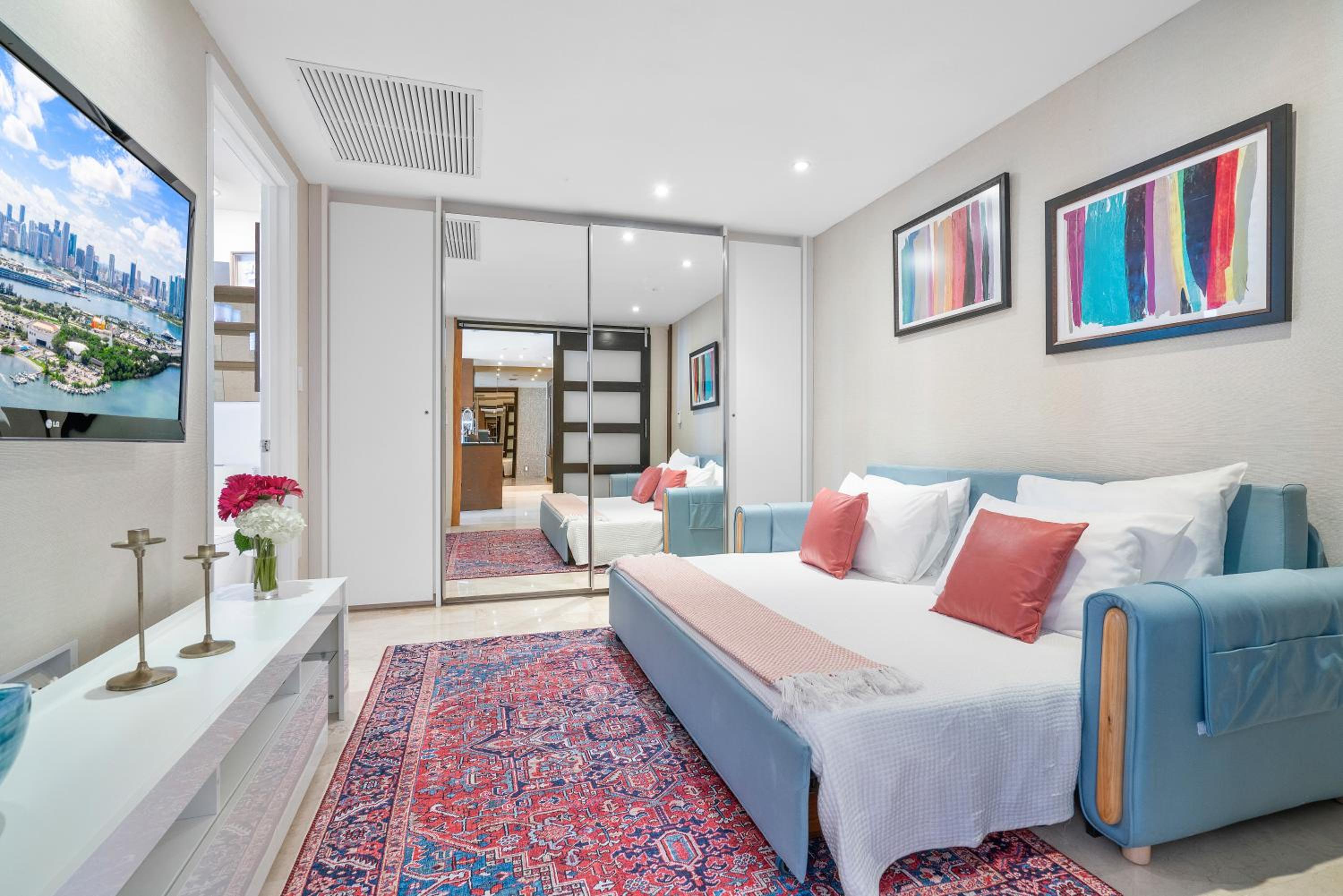 One-Bedroom Family Apartment thumbnail 5