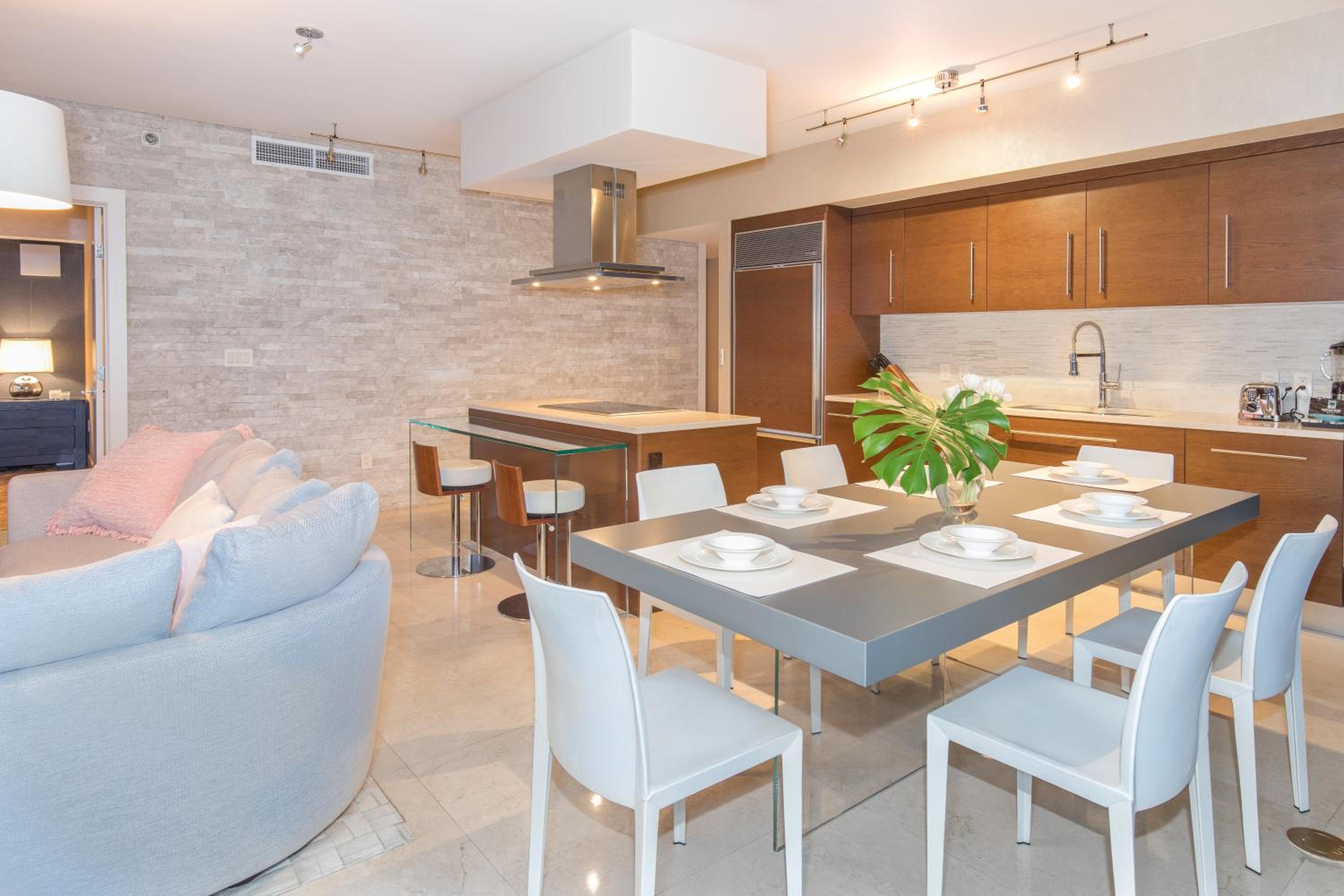 Two-Bedroom Apartment - Oceanfront