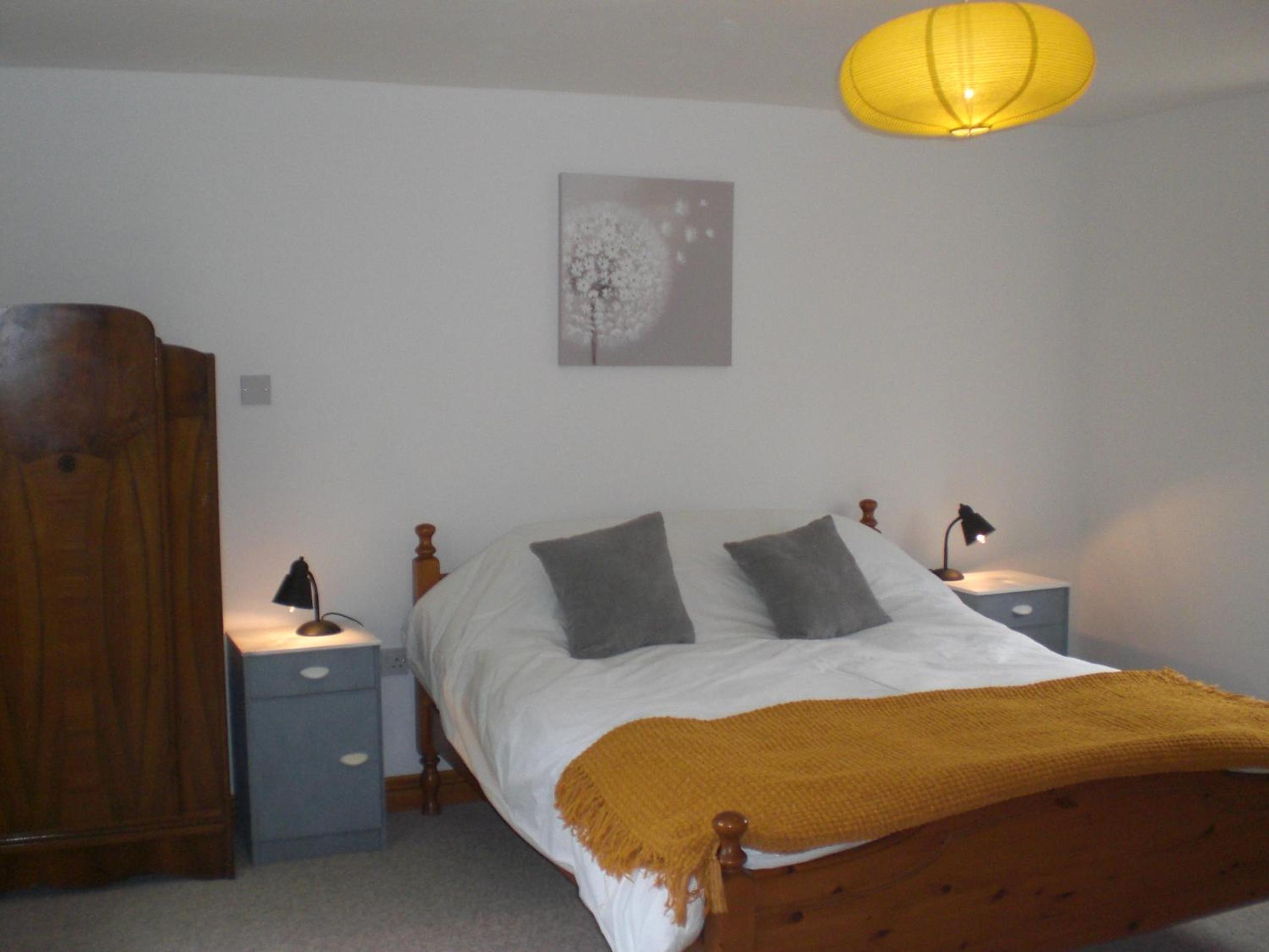 One-Bedroom House photo 1