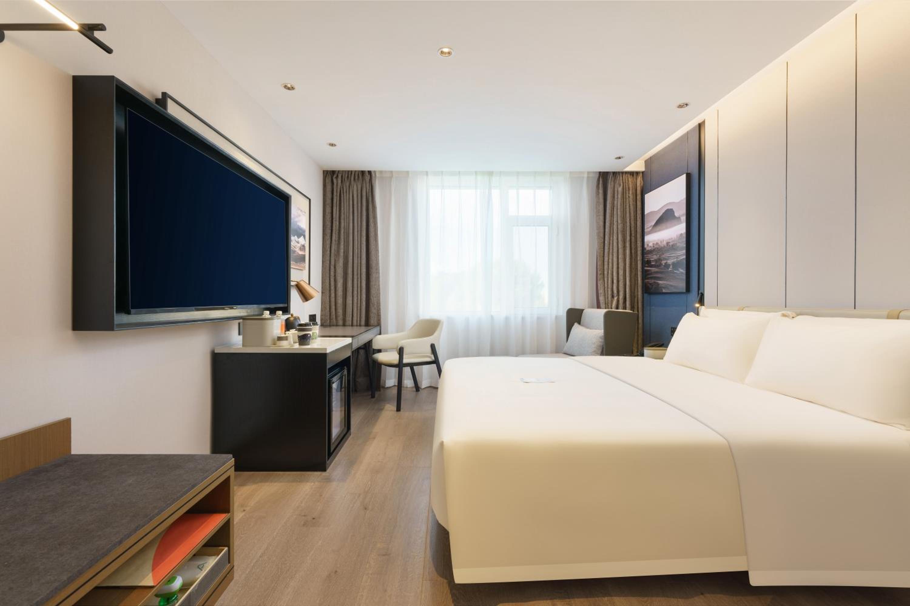 Elegant Double Room photo 3