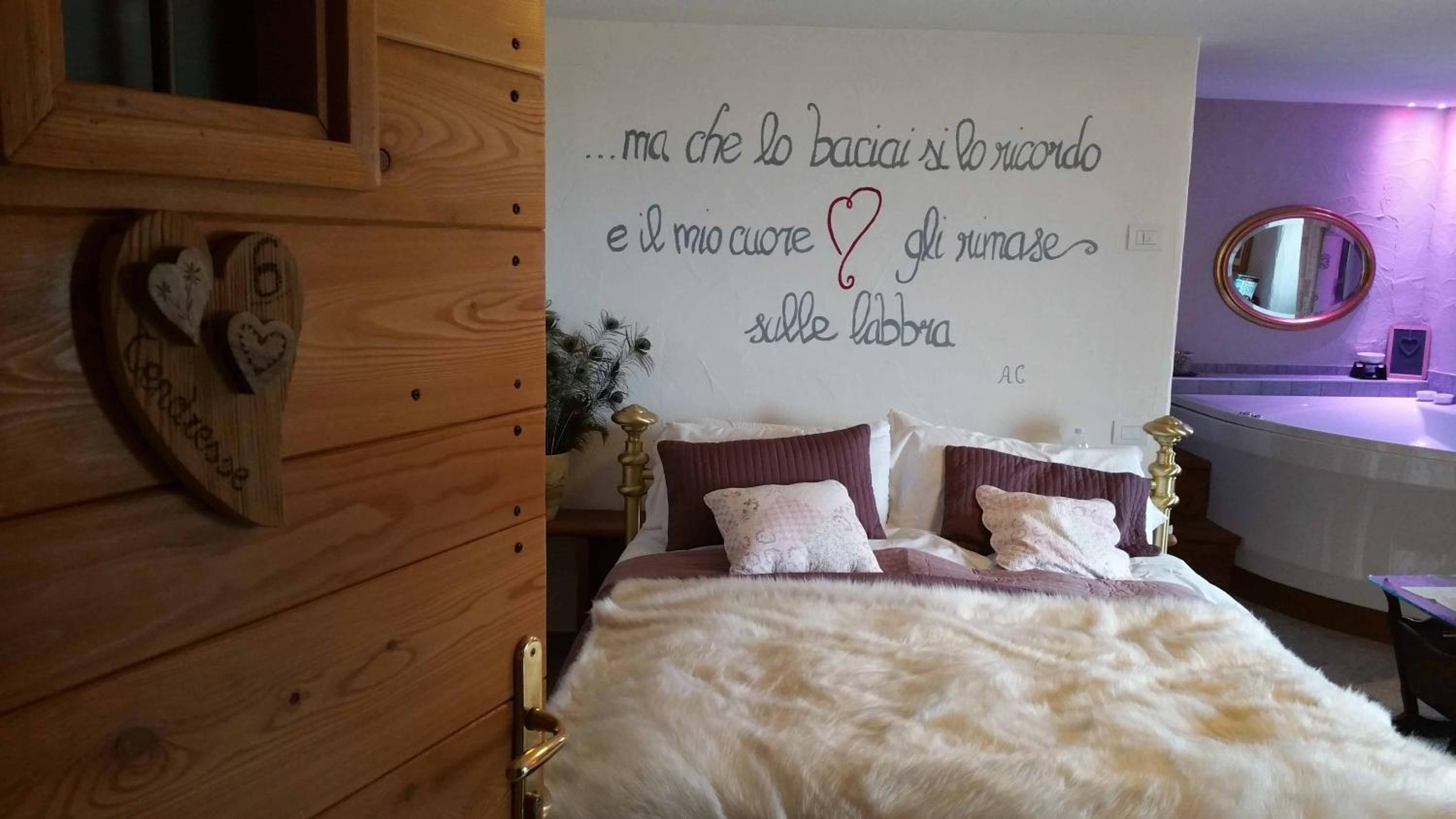 Deluxe Double Room with Spa Bath  photo 1