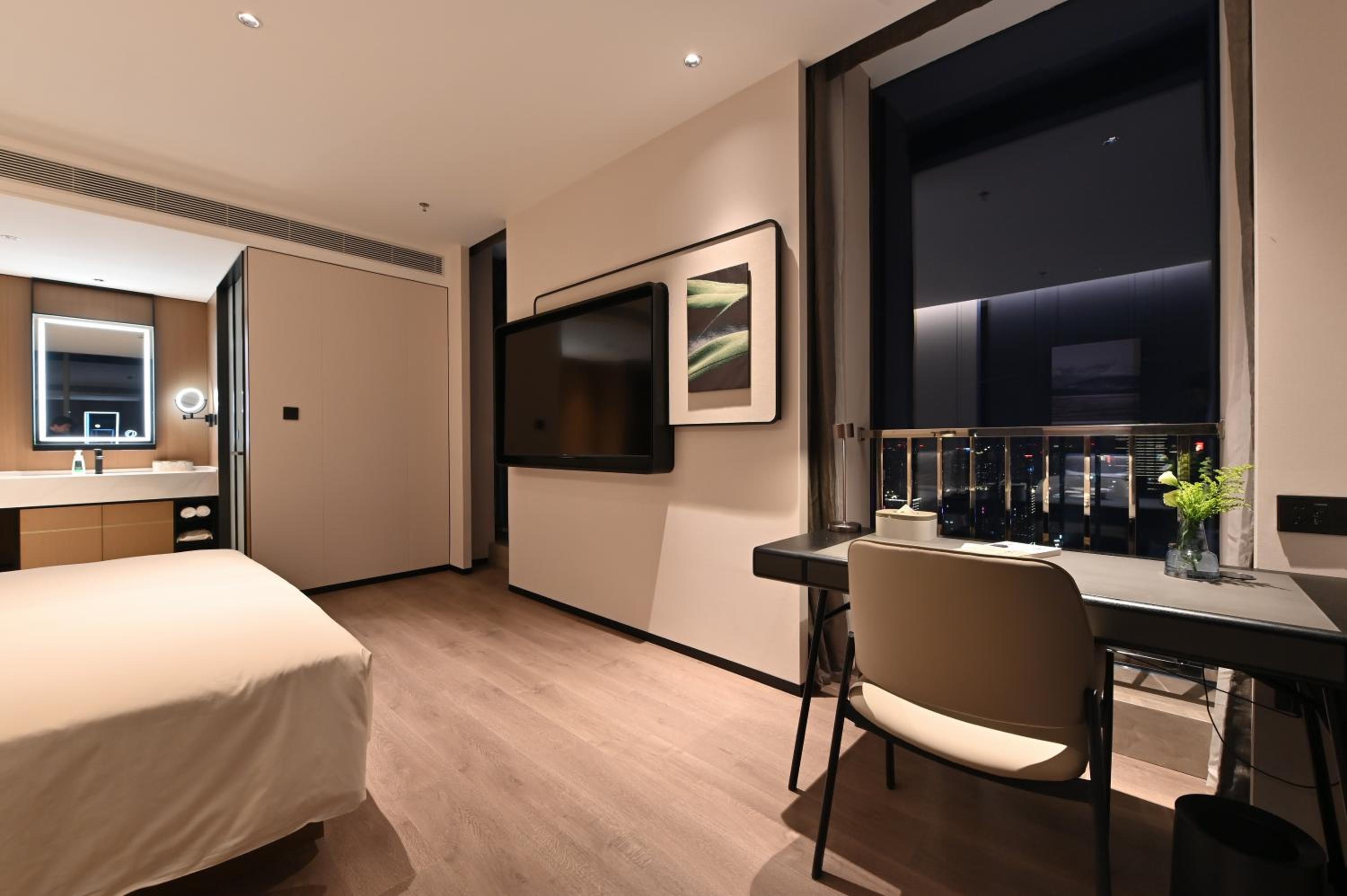 Jimu Family Room photo 1