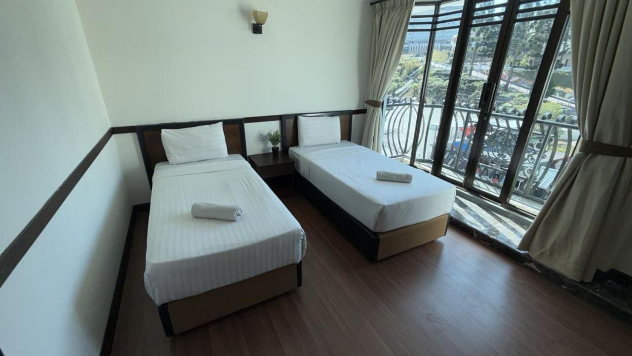 Family Room City View Balcony