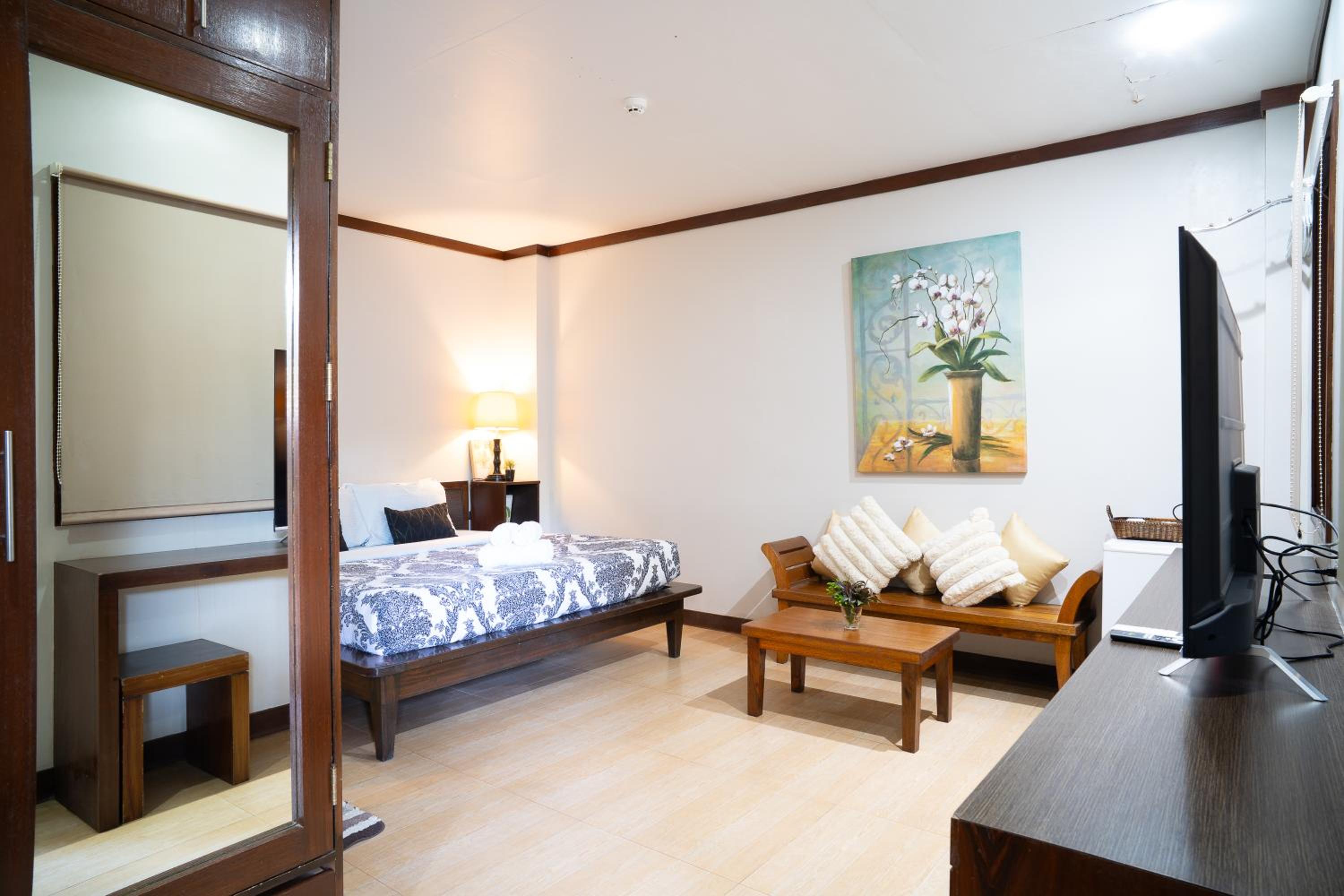 King Suite - Photo 10