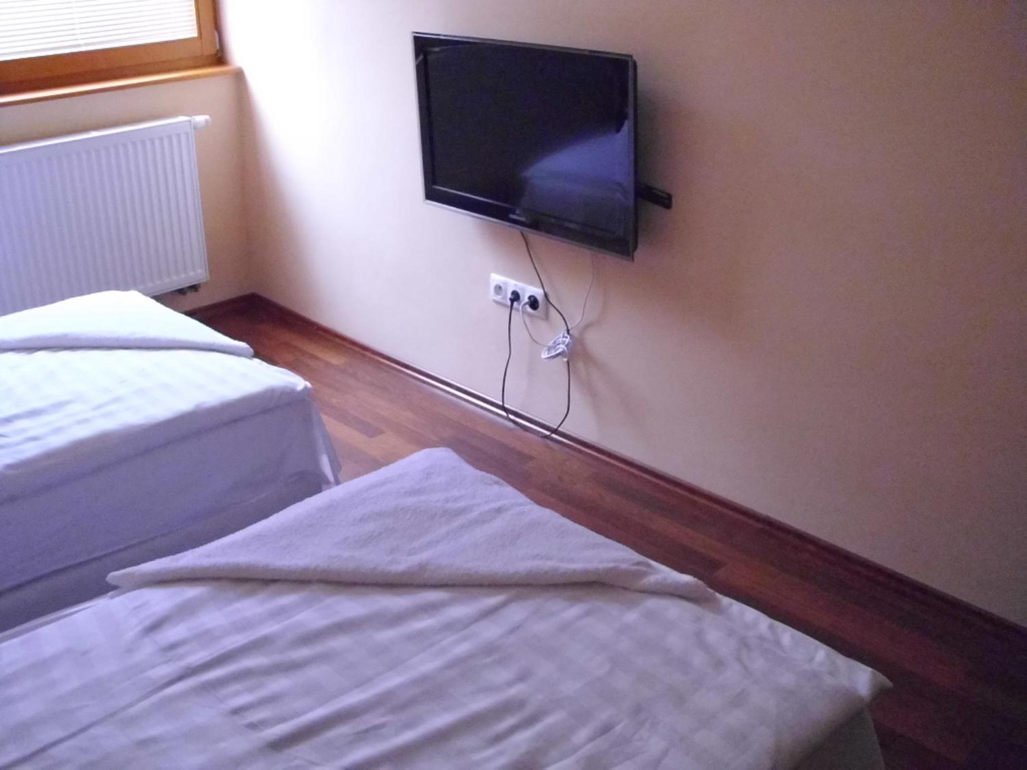 Twin Room with View - Photo 3