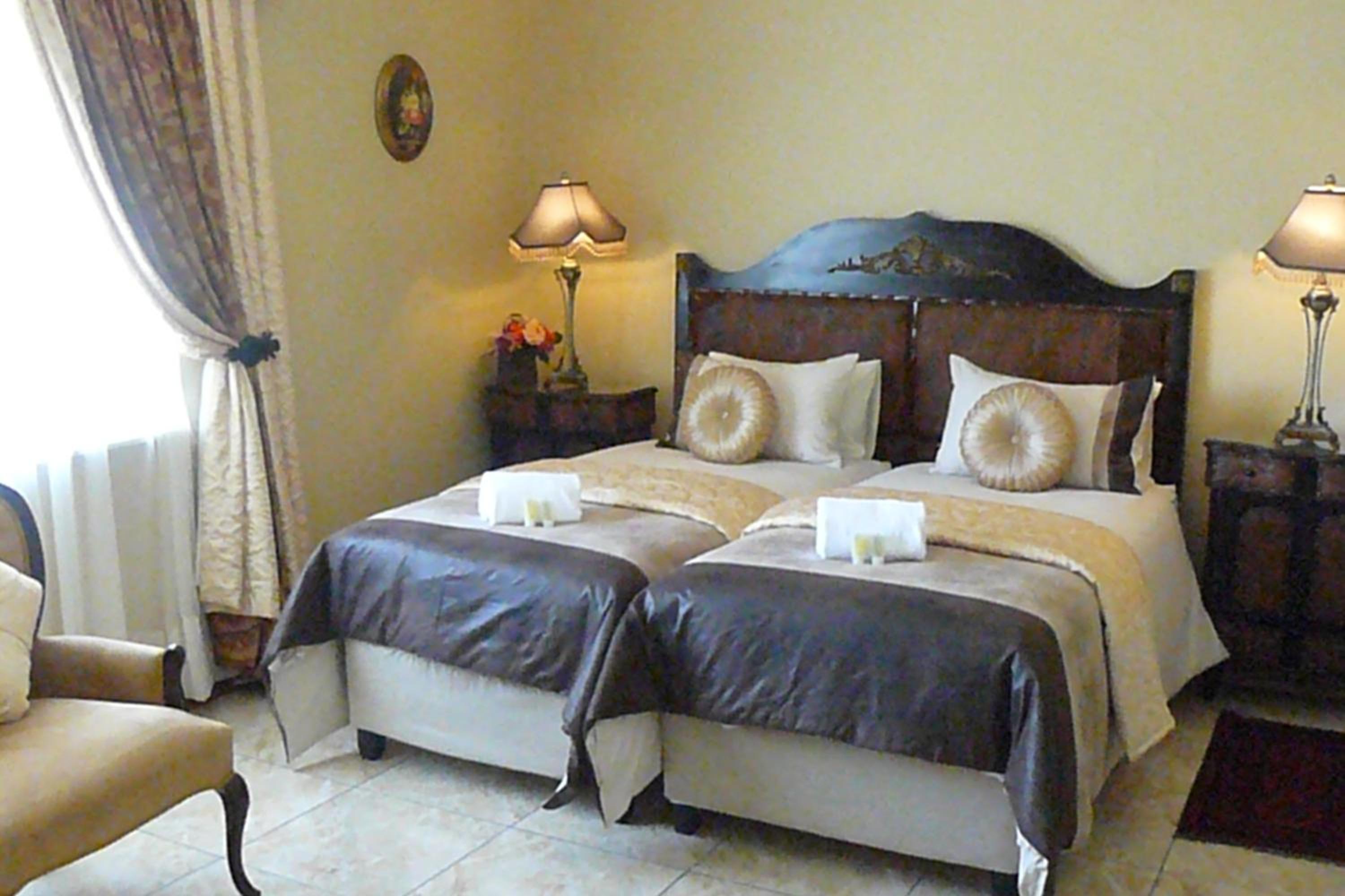 Double or Twin Room photo 2