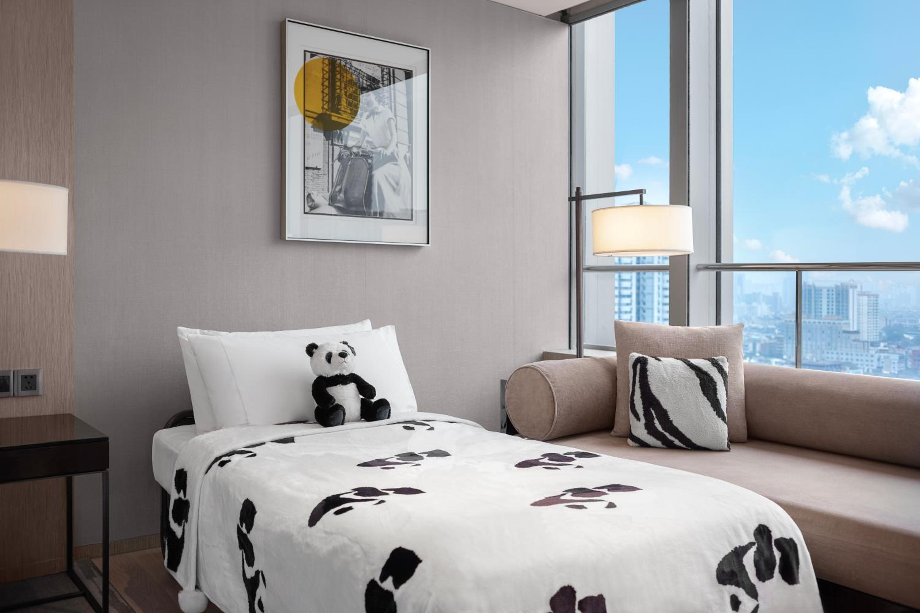 N3 Grand Deluxe Family Room photo 1