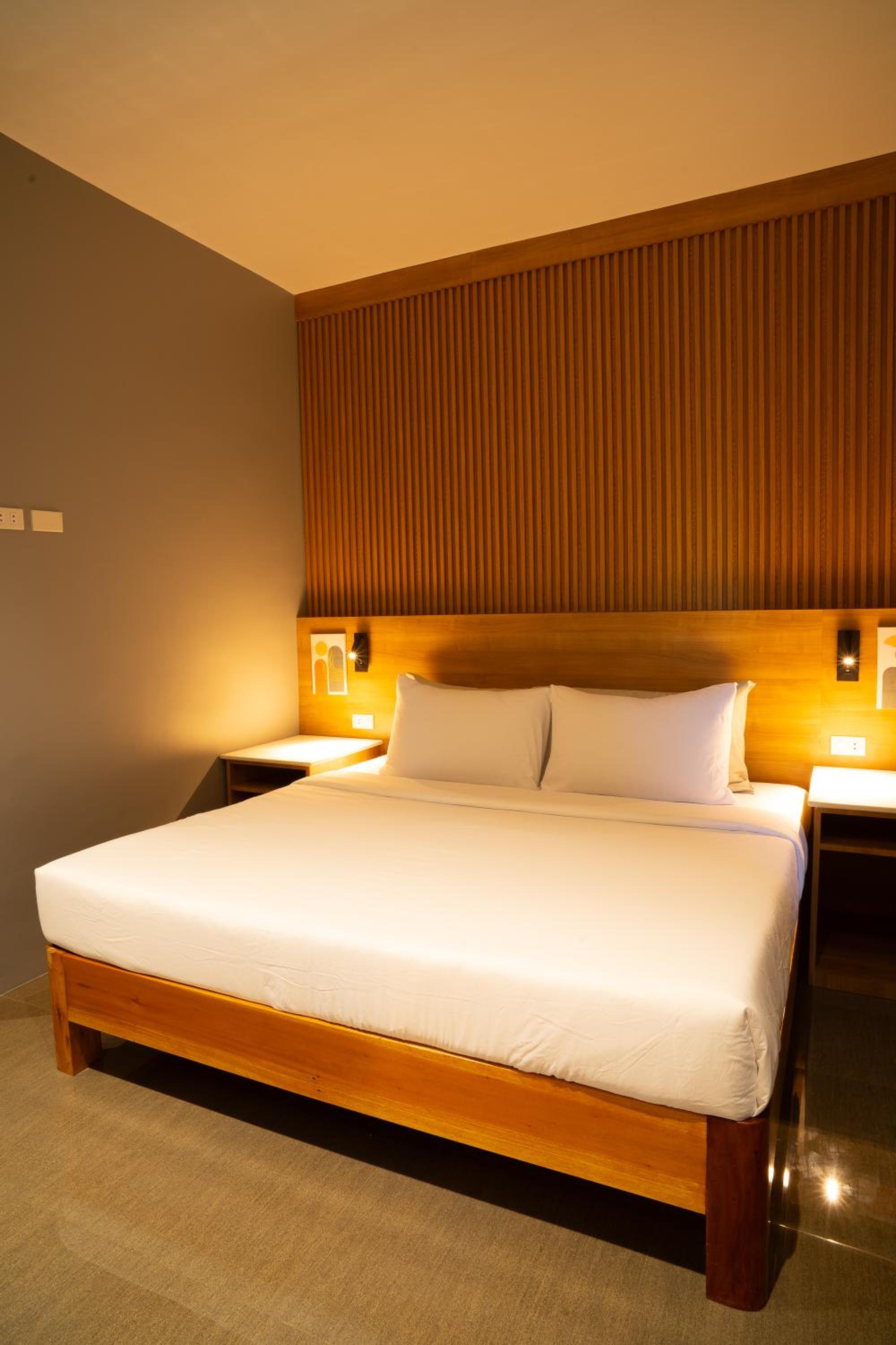 King Suite - Photo 1