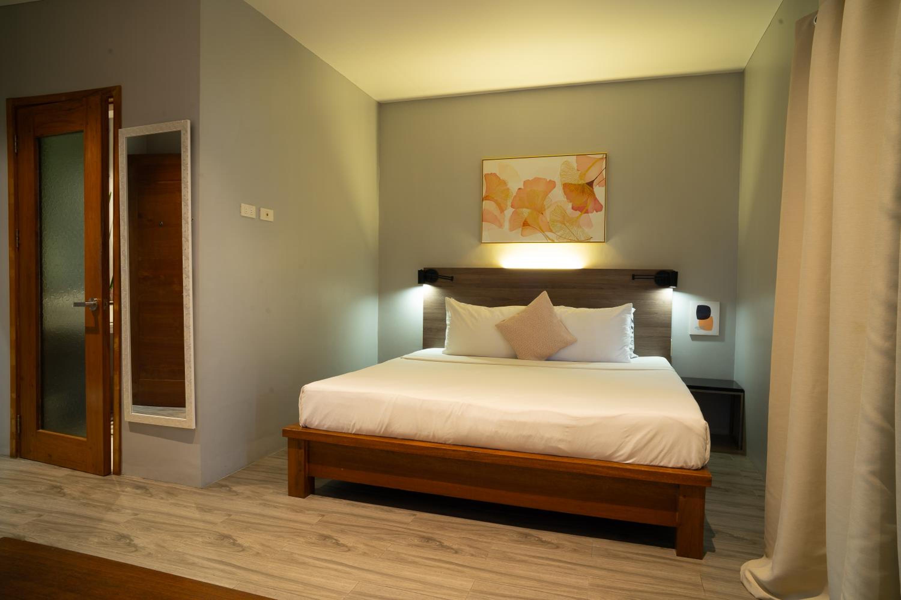 King Suite - Photo 5
