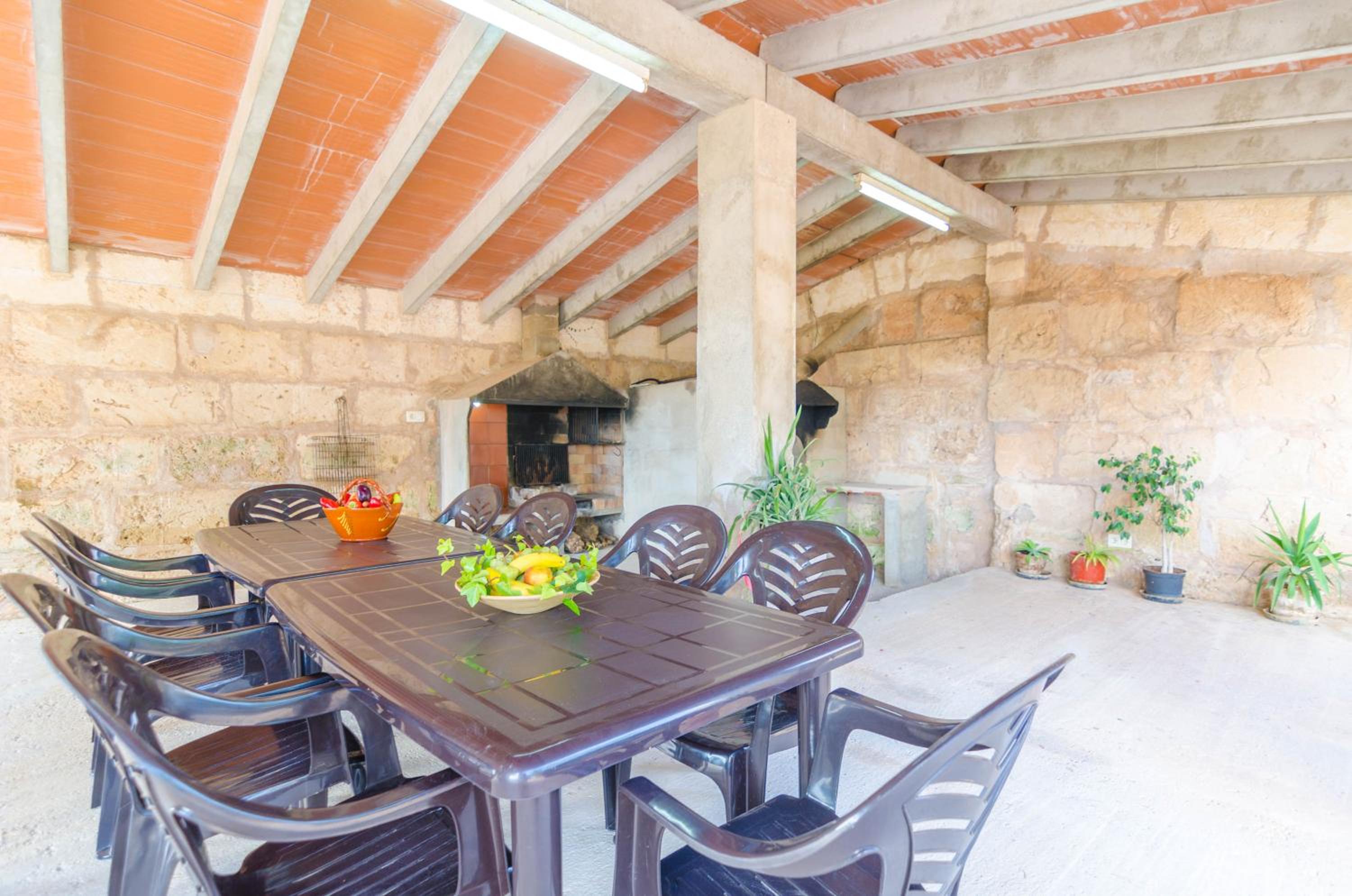 Villa photo 2