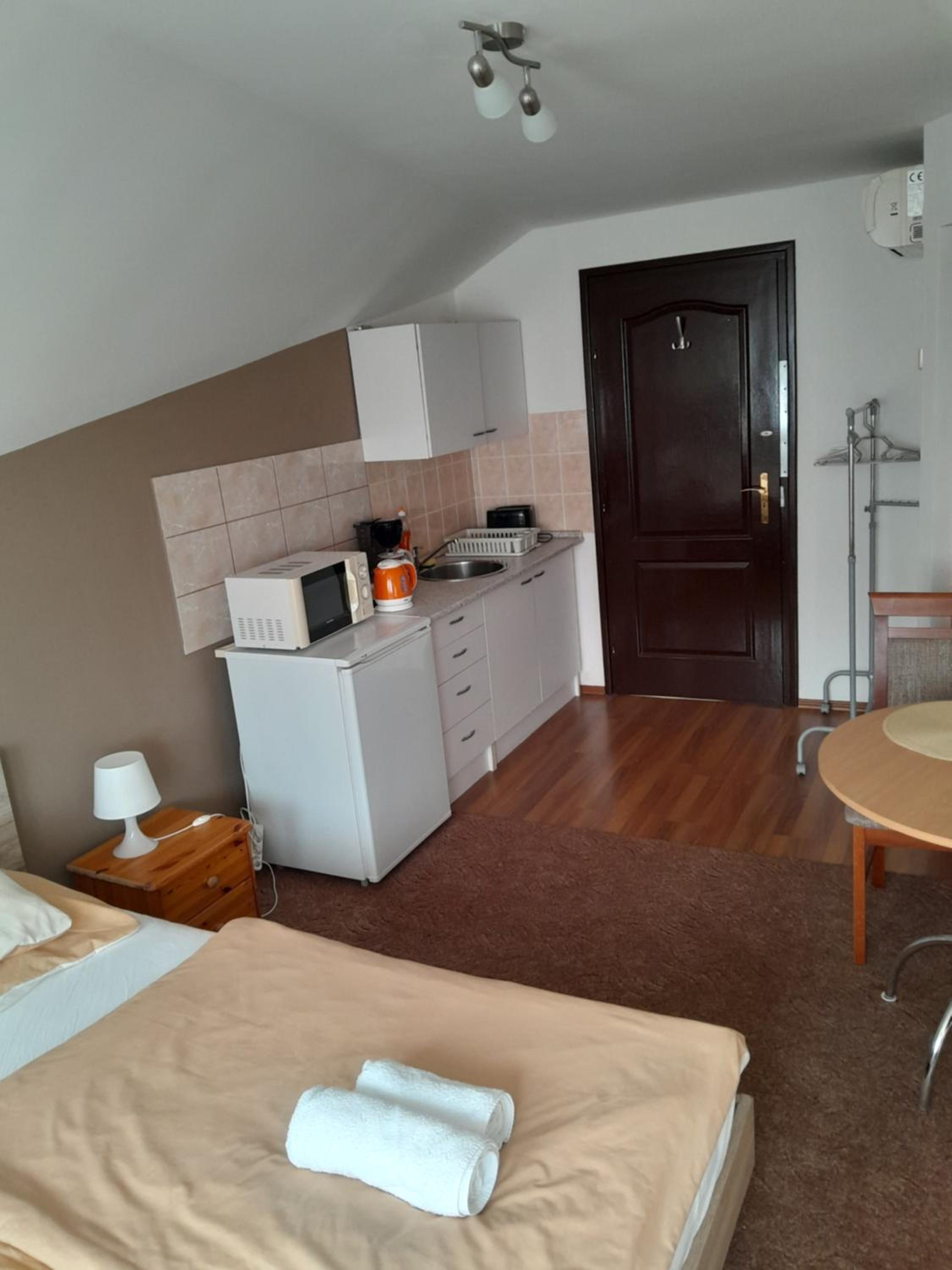 Standard Double or Twin Room photo 1