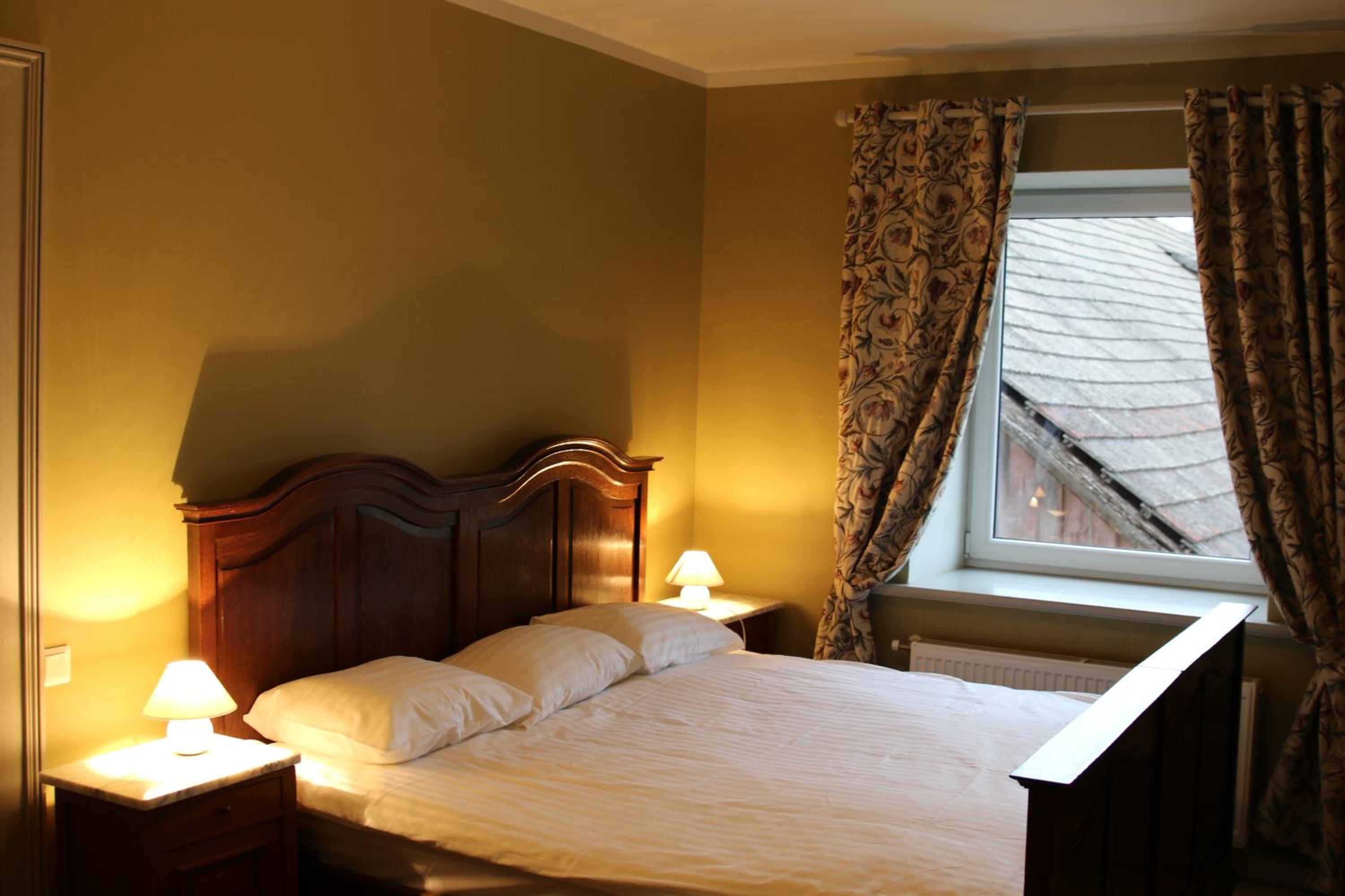 Standard Double Room - Photo 2