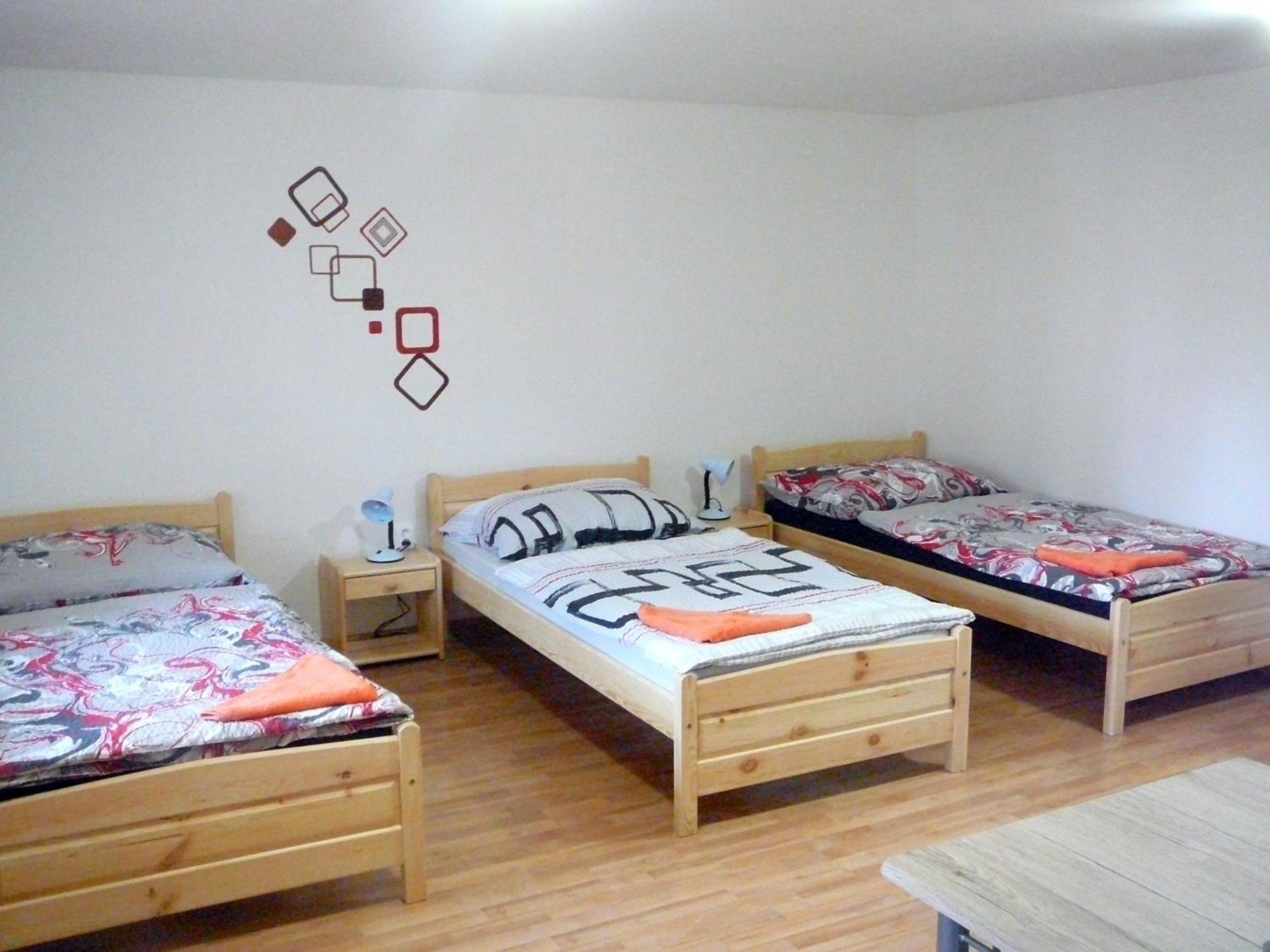 Triple Room with Private Bathroom - Photo 2