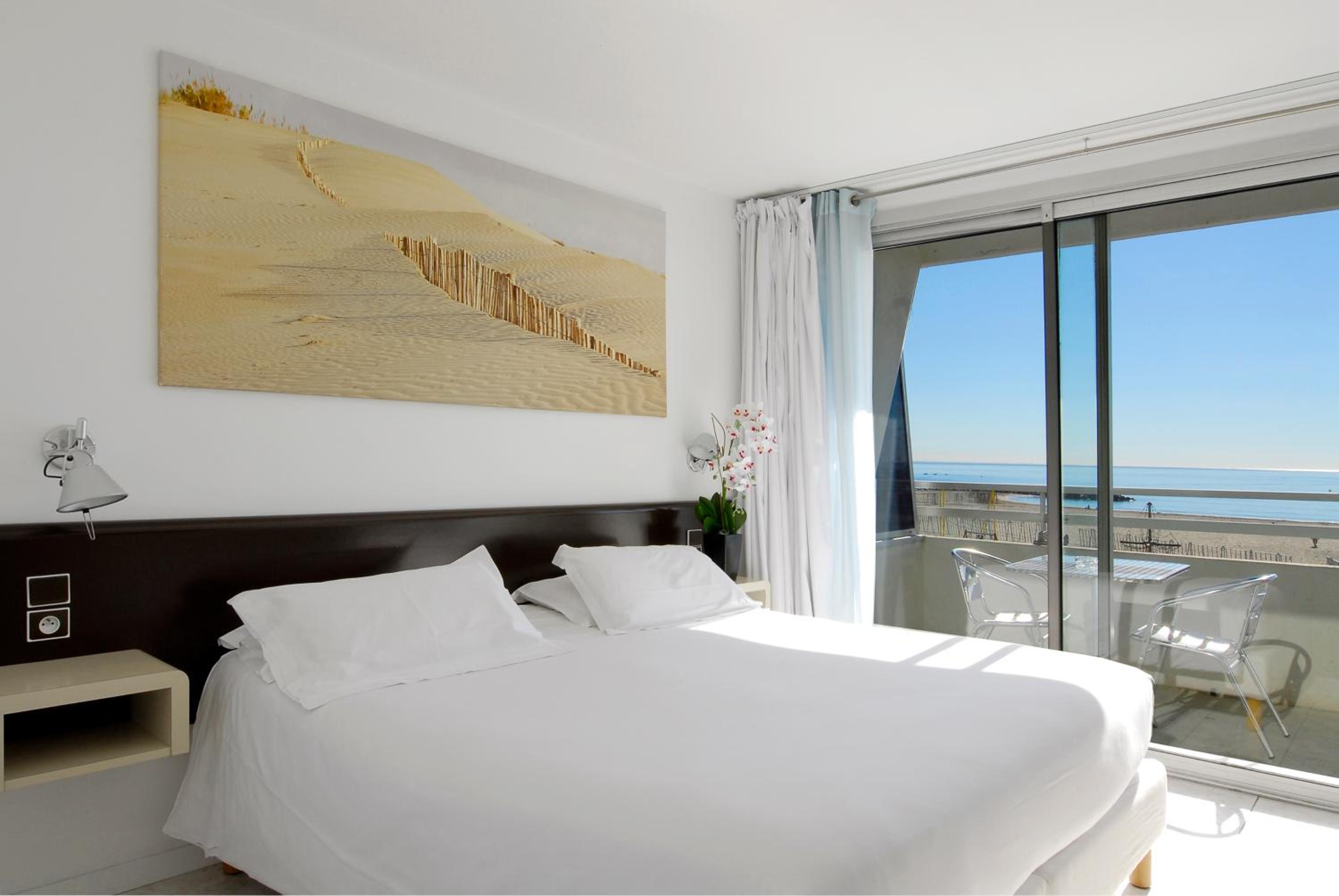Double Room Facing the Sea - Photo 8