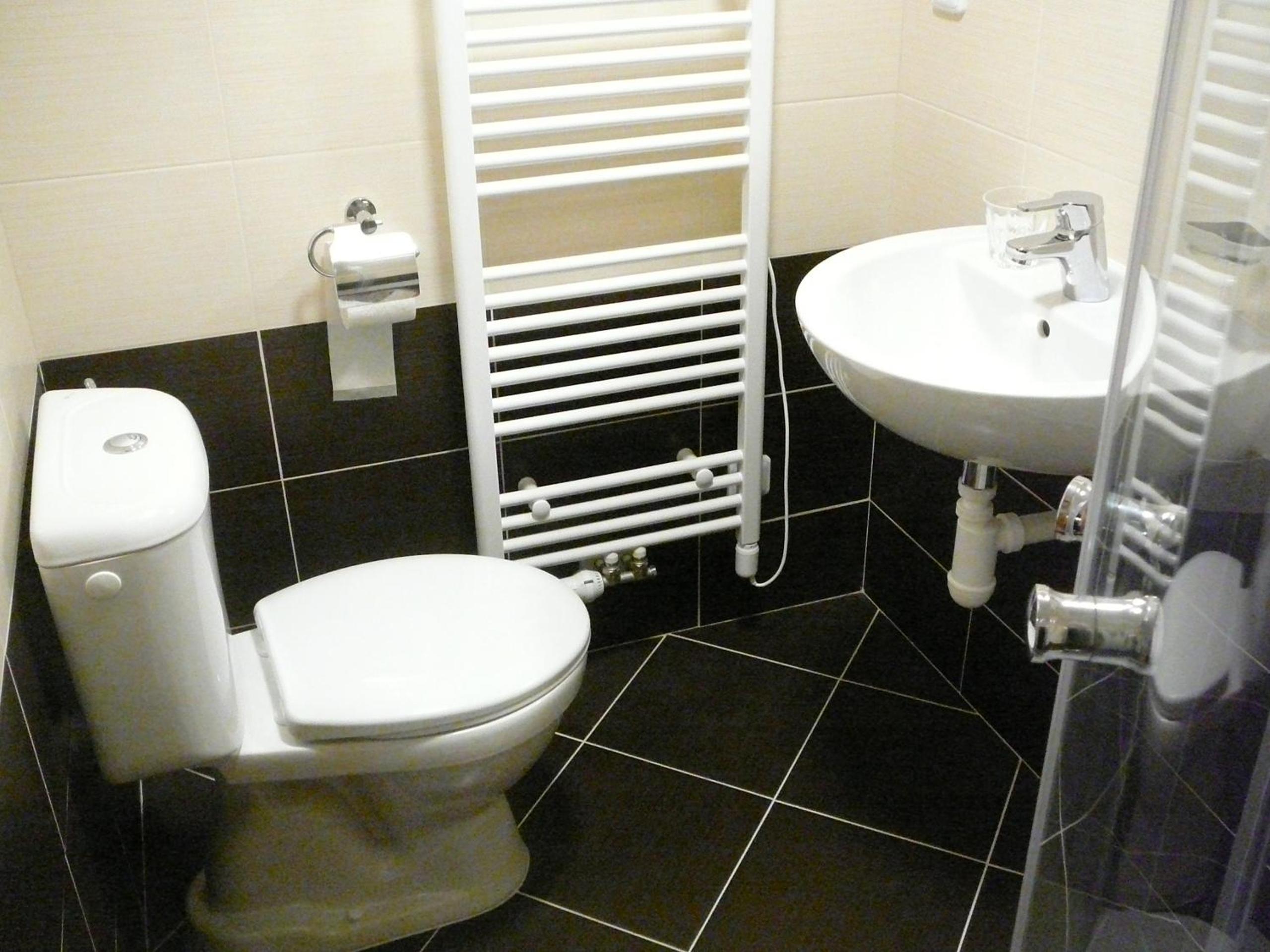 Triple Room with Private Bathroom - Photo 4