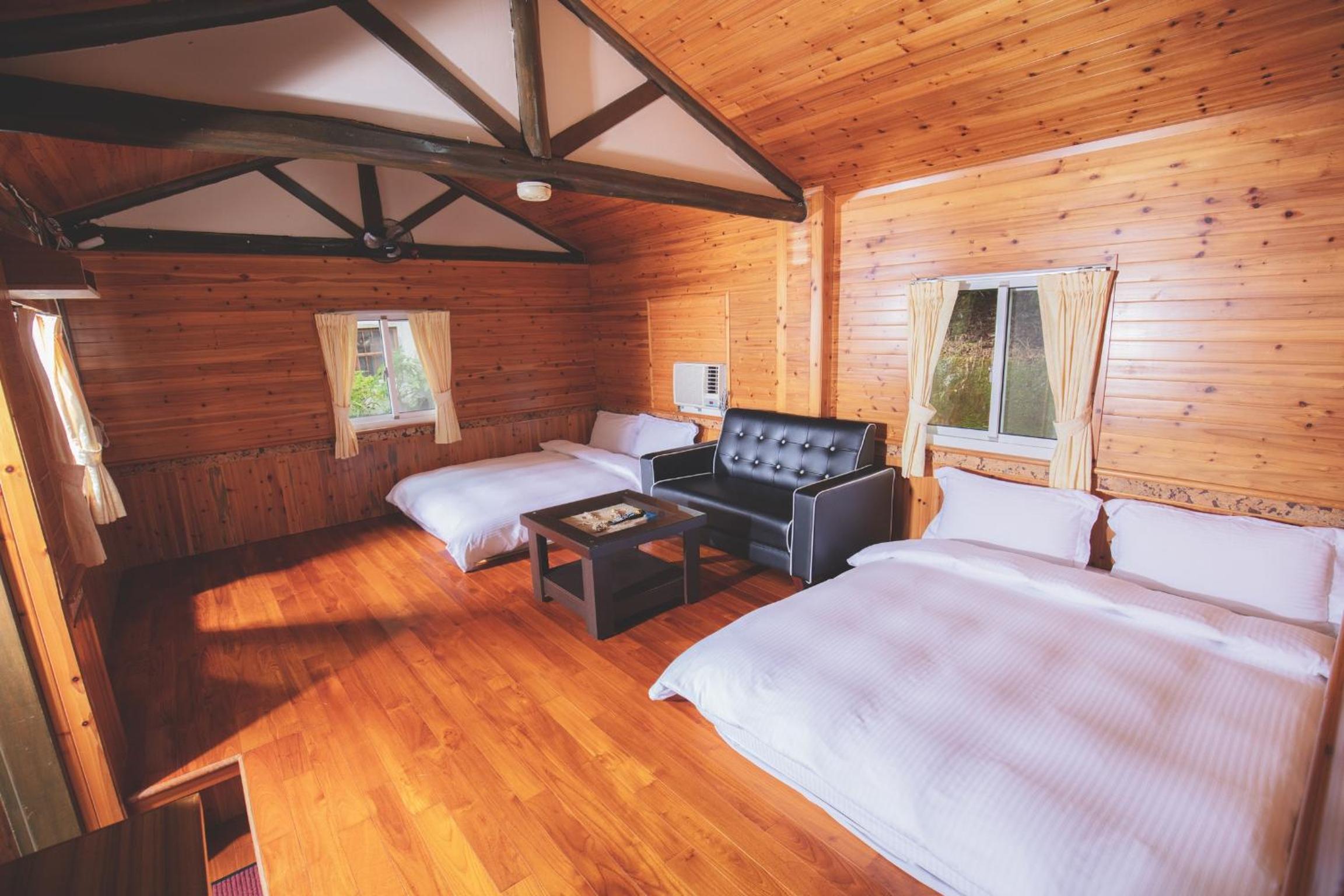 Classic Quadruple Room photo 1