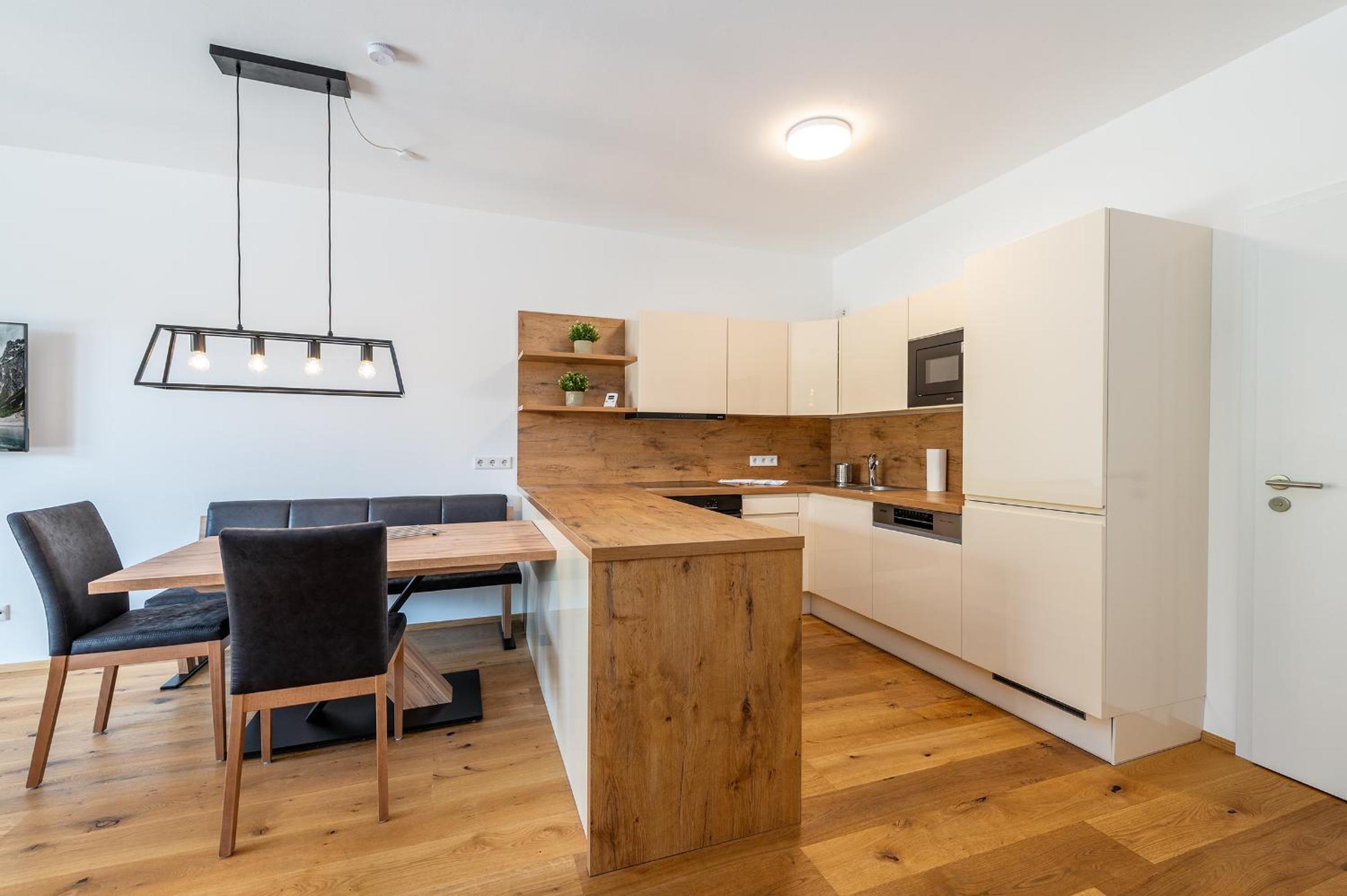 Superior One-Bedroom Apartment