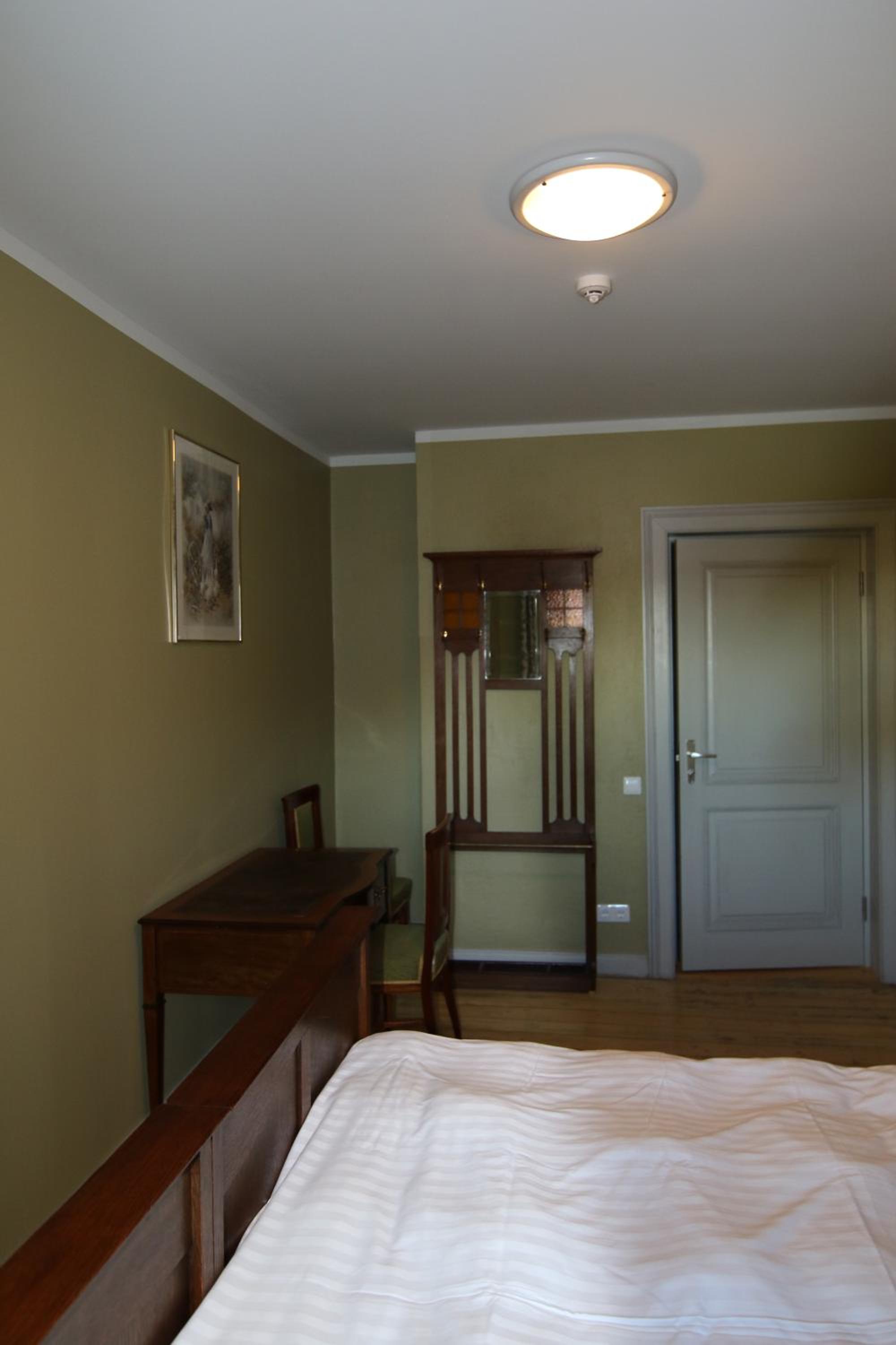 Standard Double Room - Photo 4