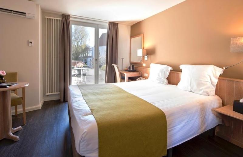Classic Room with Balcony photo 1