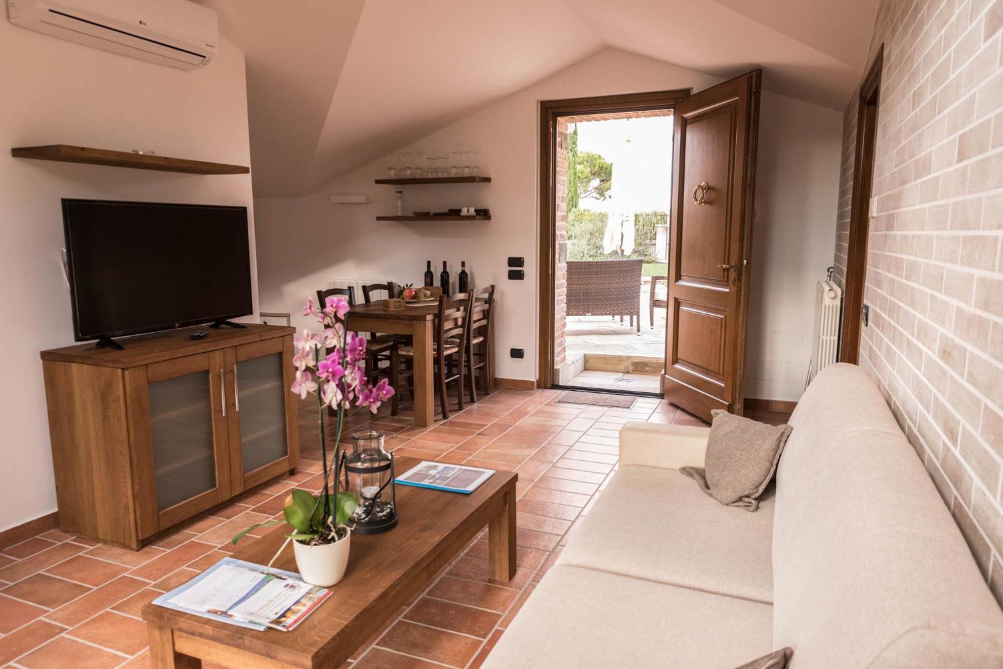 Superior Villa with private Jacuzzi - Photo 1