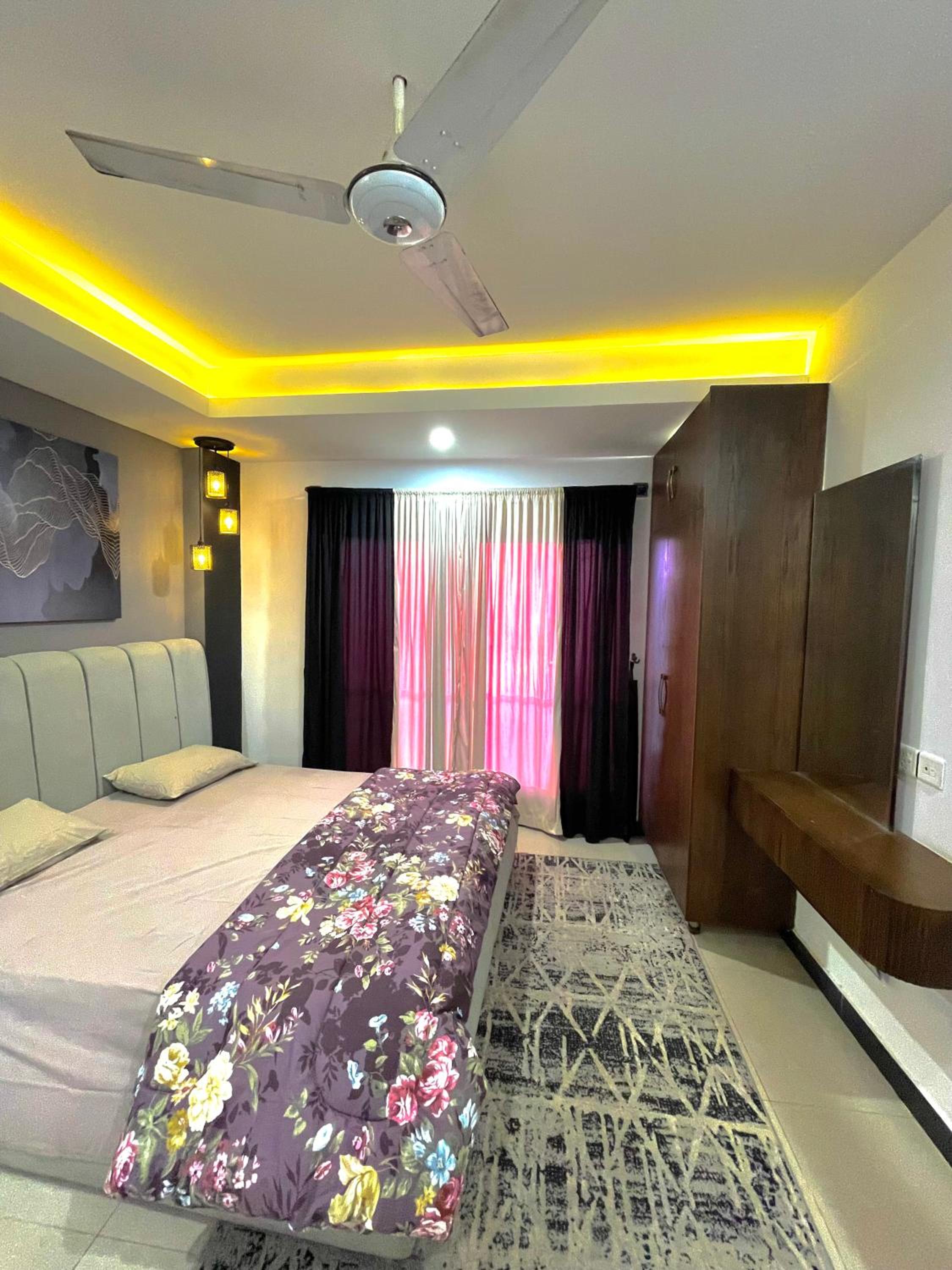 Deluxe Double Room with Balcony photo 1