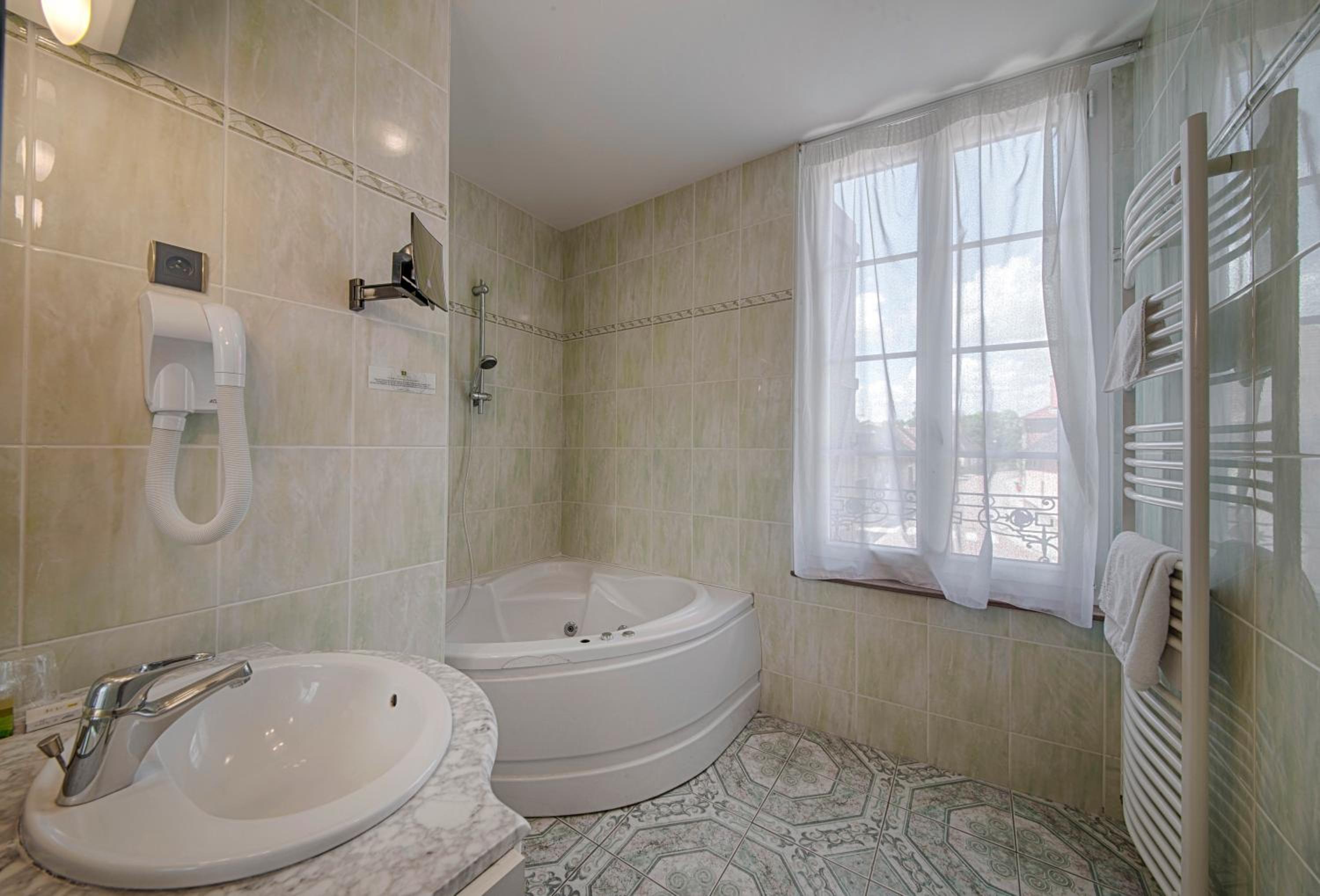 Triple Room - Photo 3