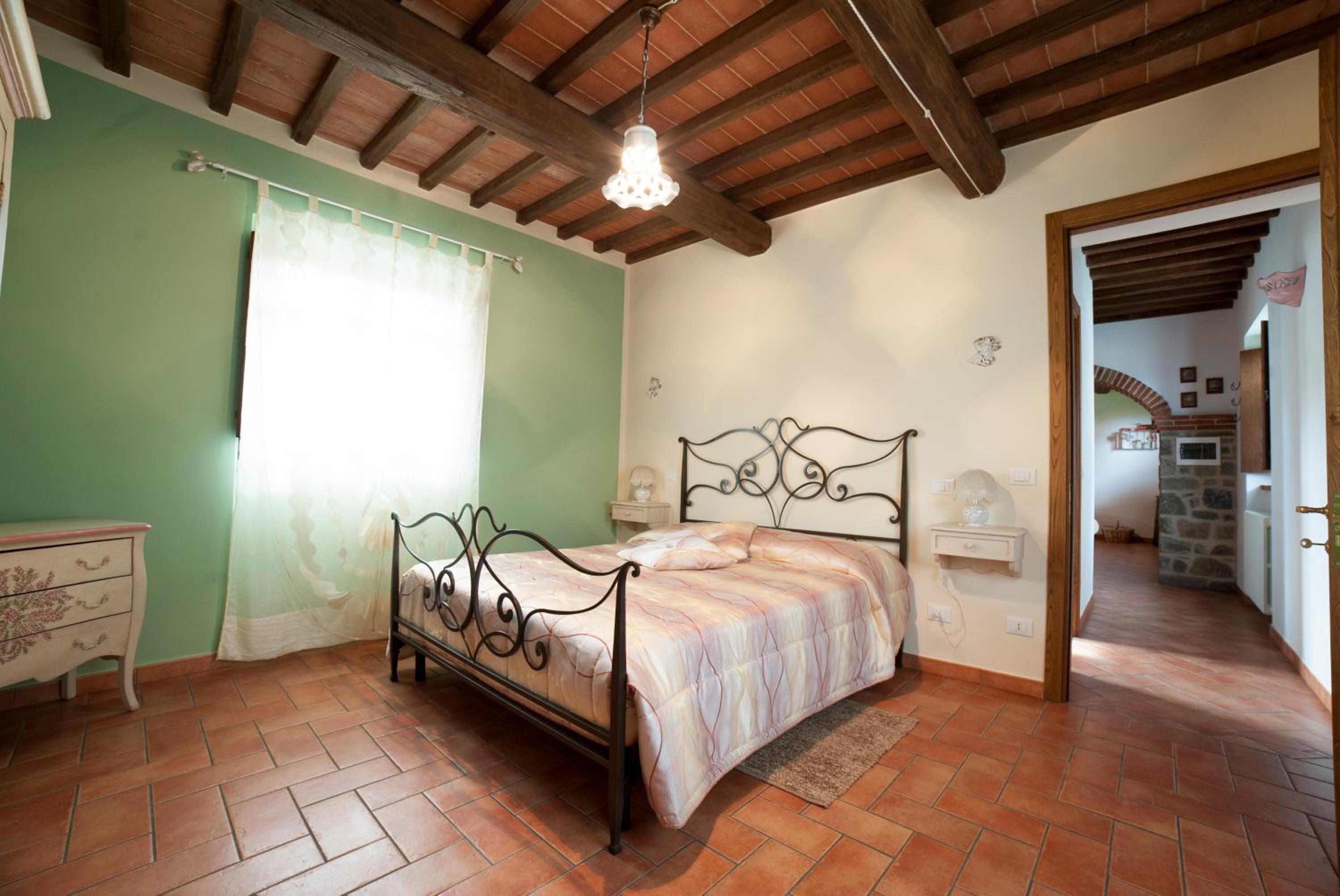 One-Bedroom House photo 1
