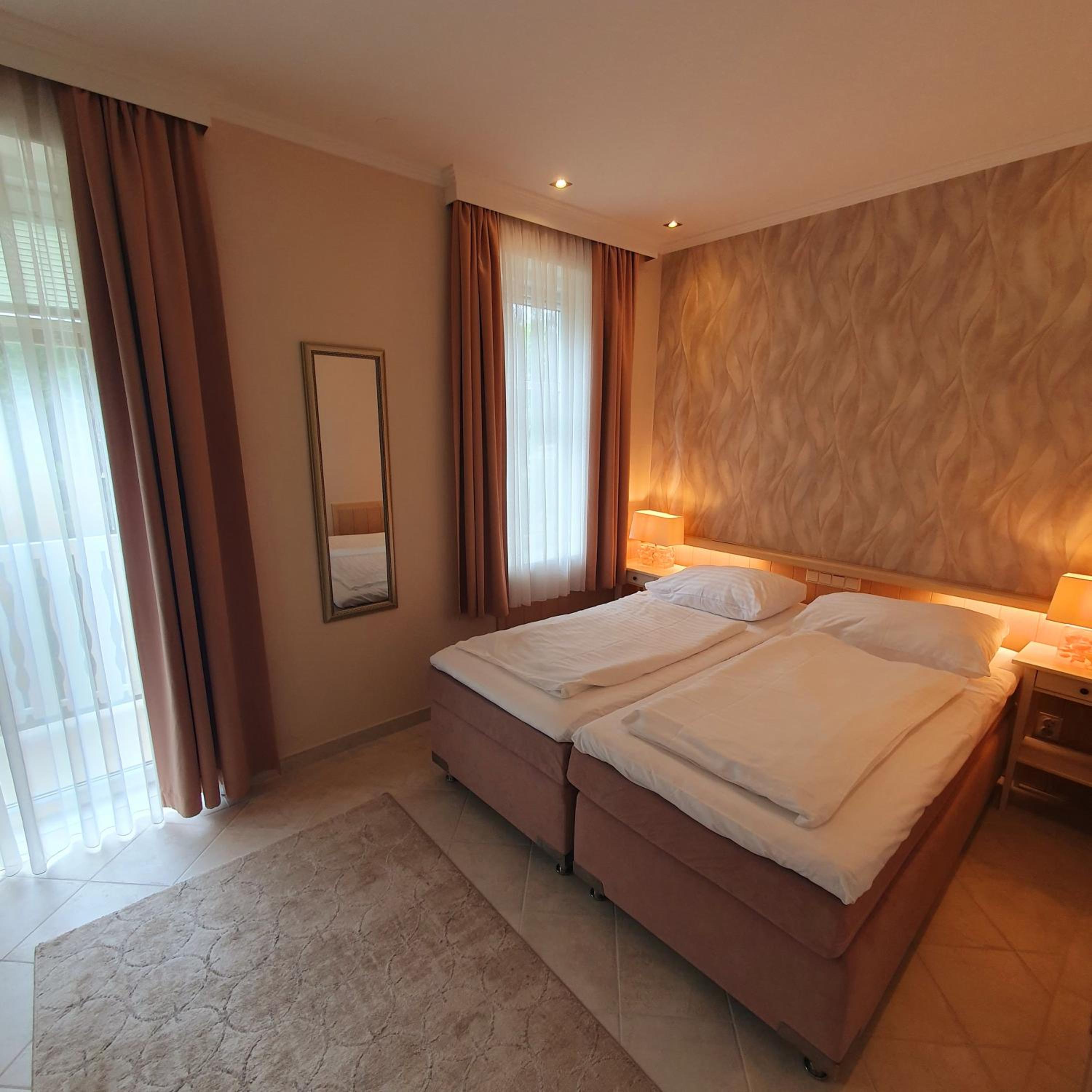 Standard Double Room photo 2