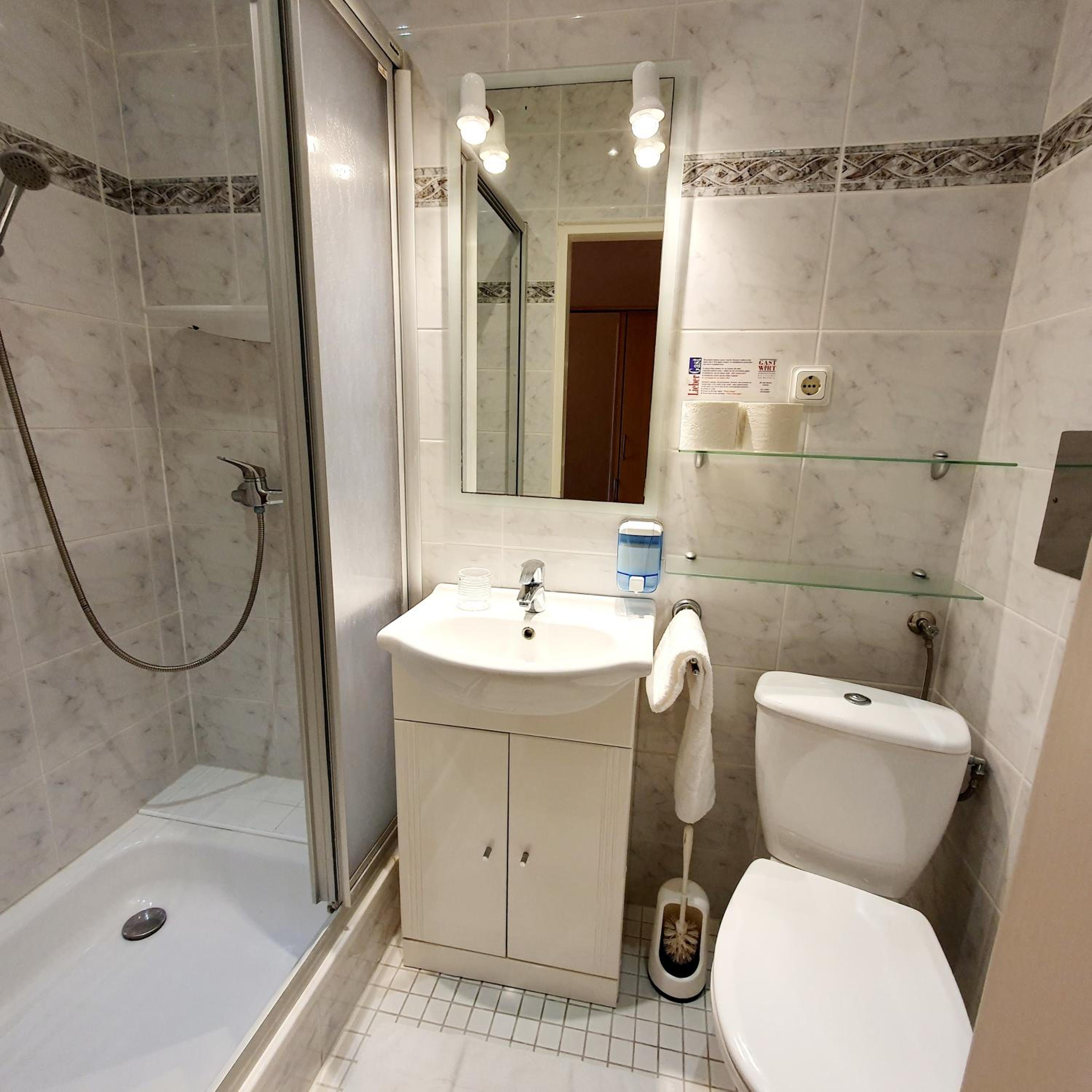 Budget Single Room photo 2