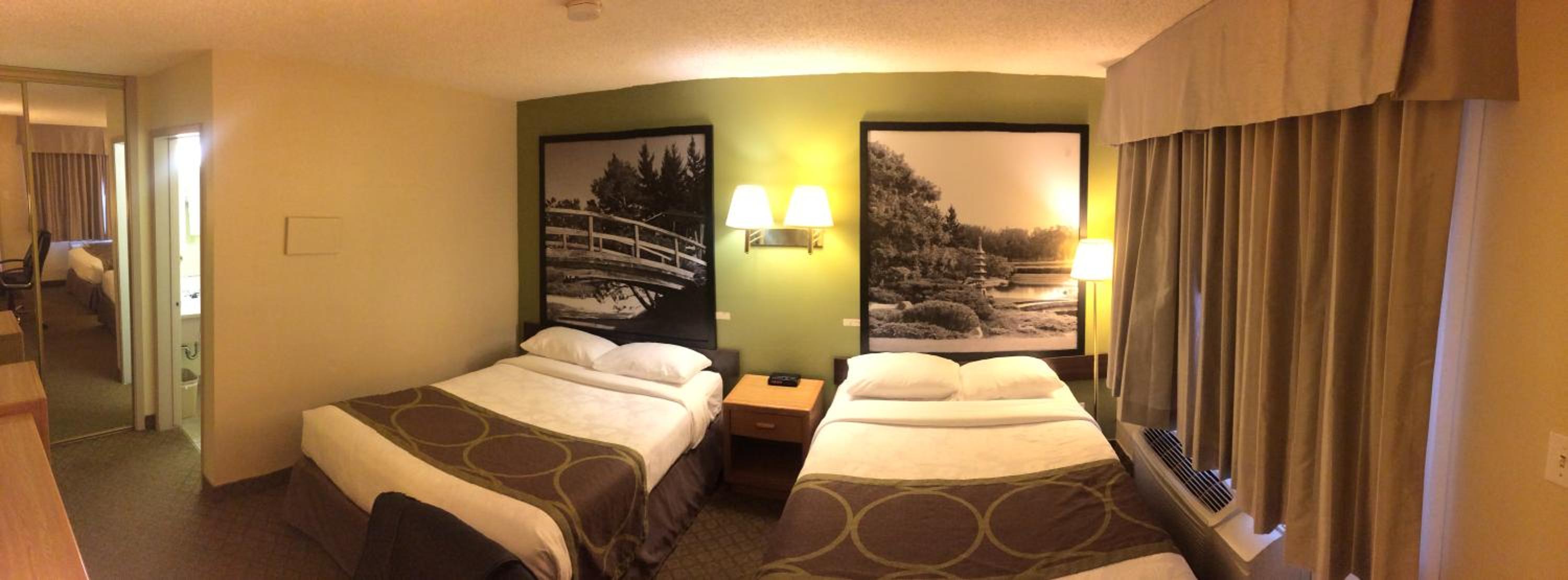 Double Studio with Two Double Beds - Non-Smoking - Photo 4