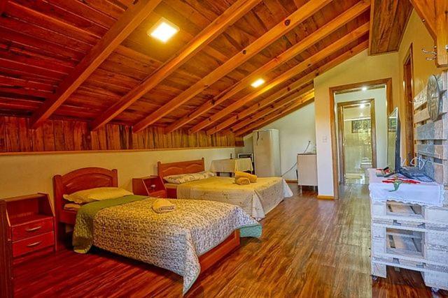 Deluxe Room (2 Adults + 1 Child) photo 3