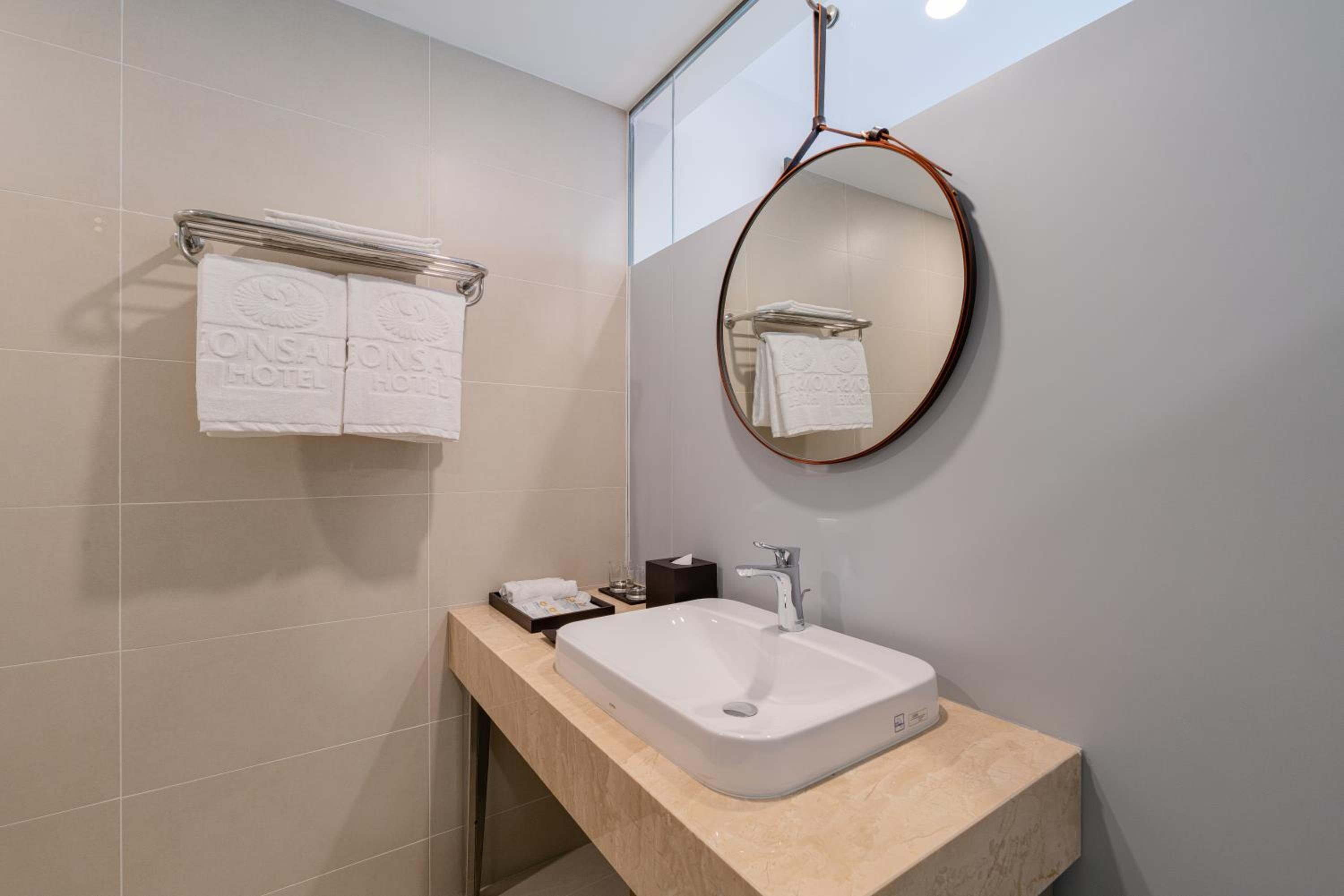 Premier Double With Balcony - Photo 1