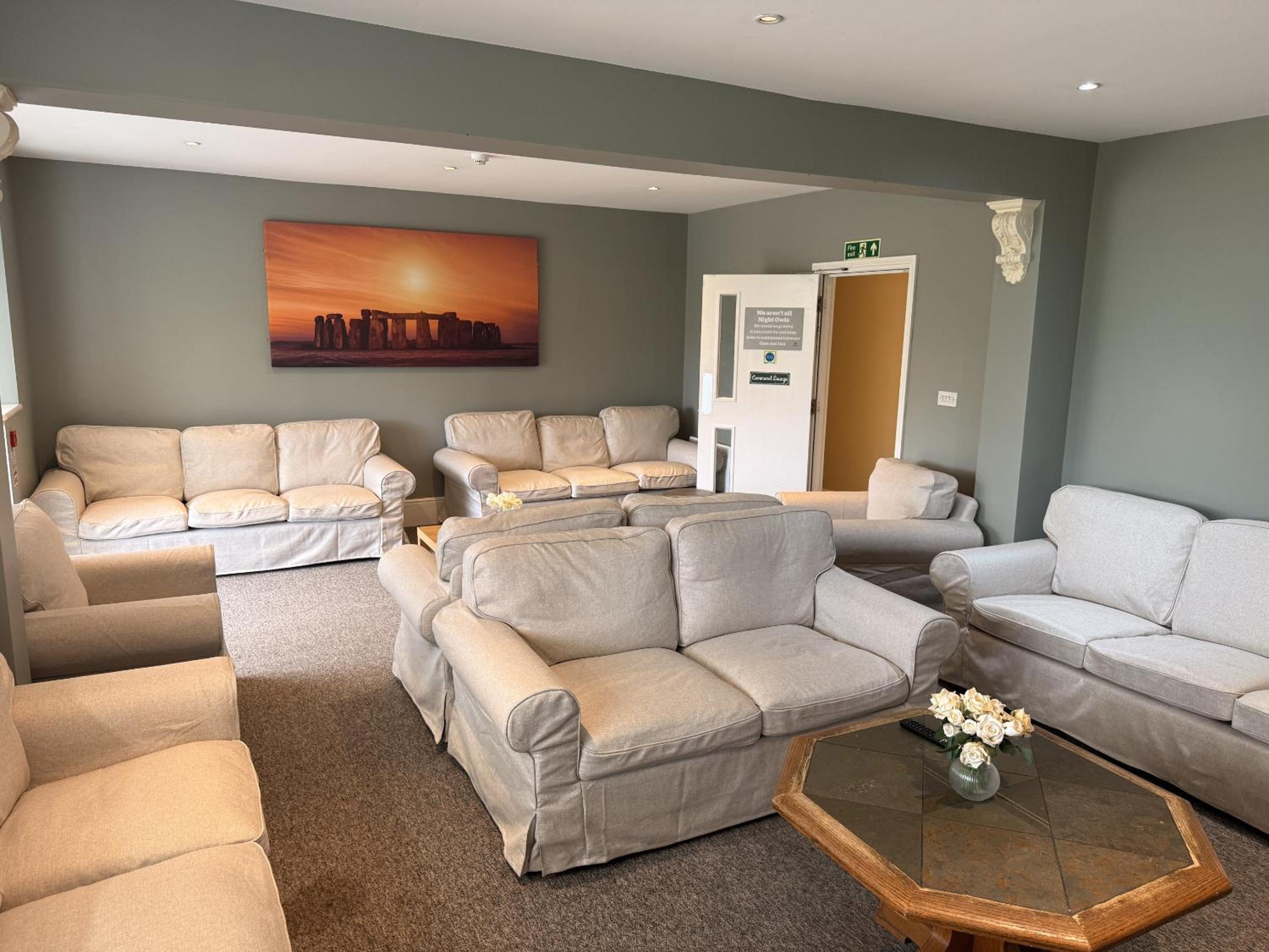 Family Room - Photo 4