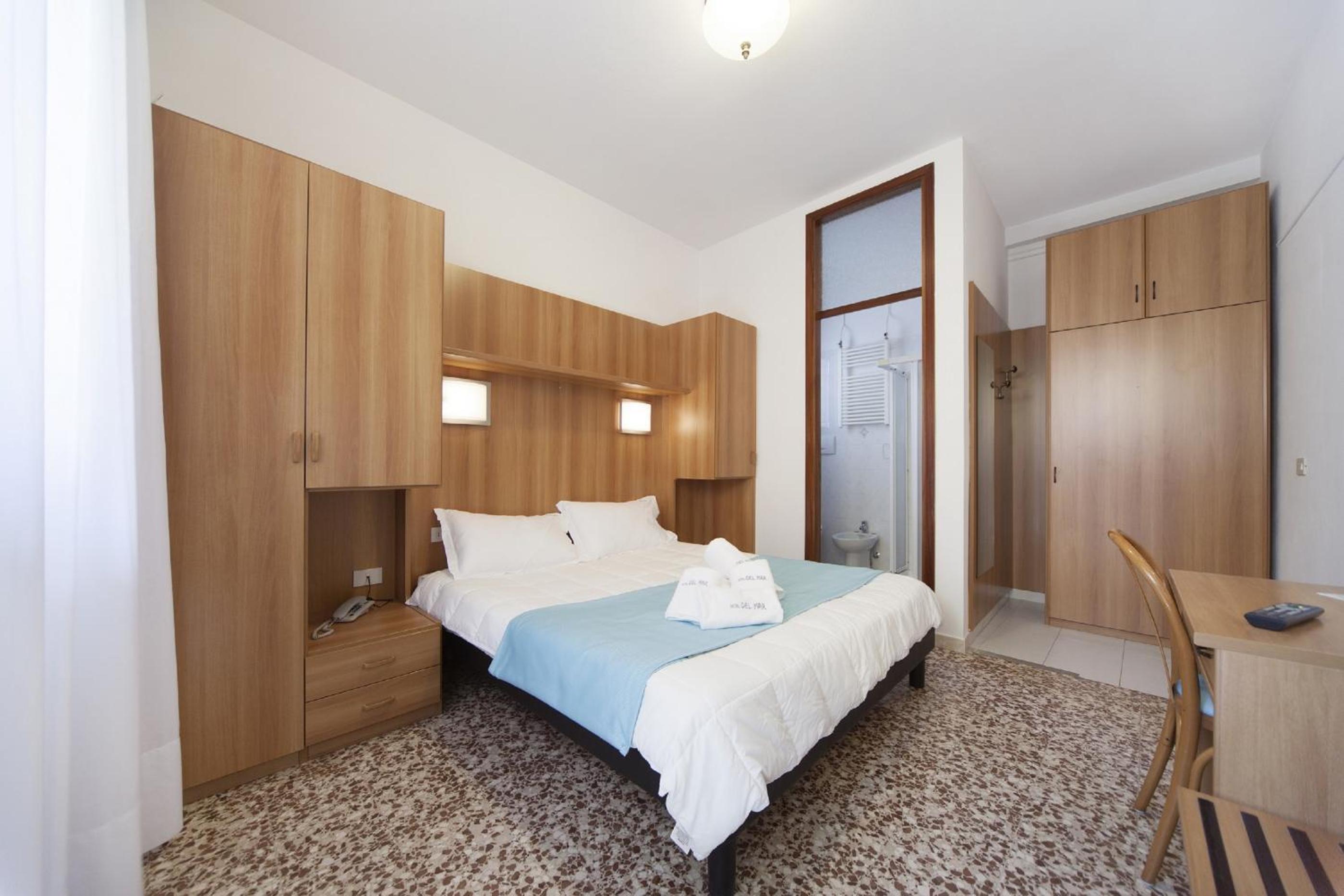Double or Twin Room photo 1