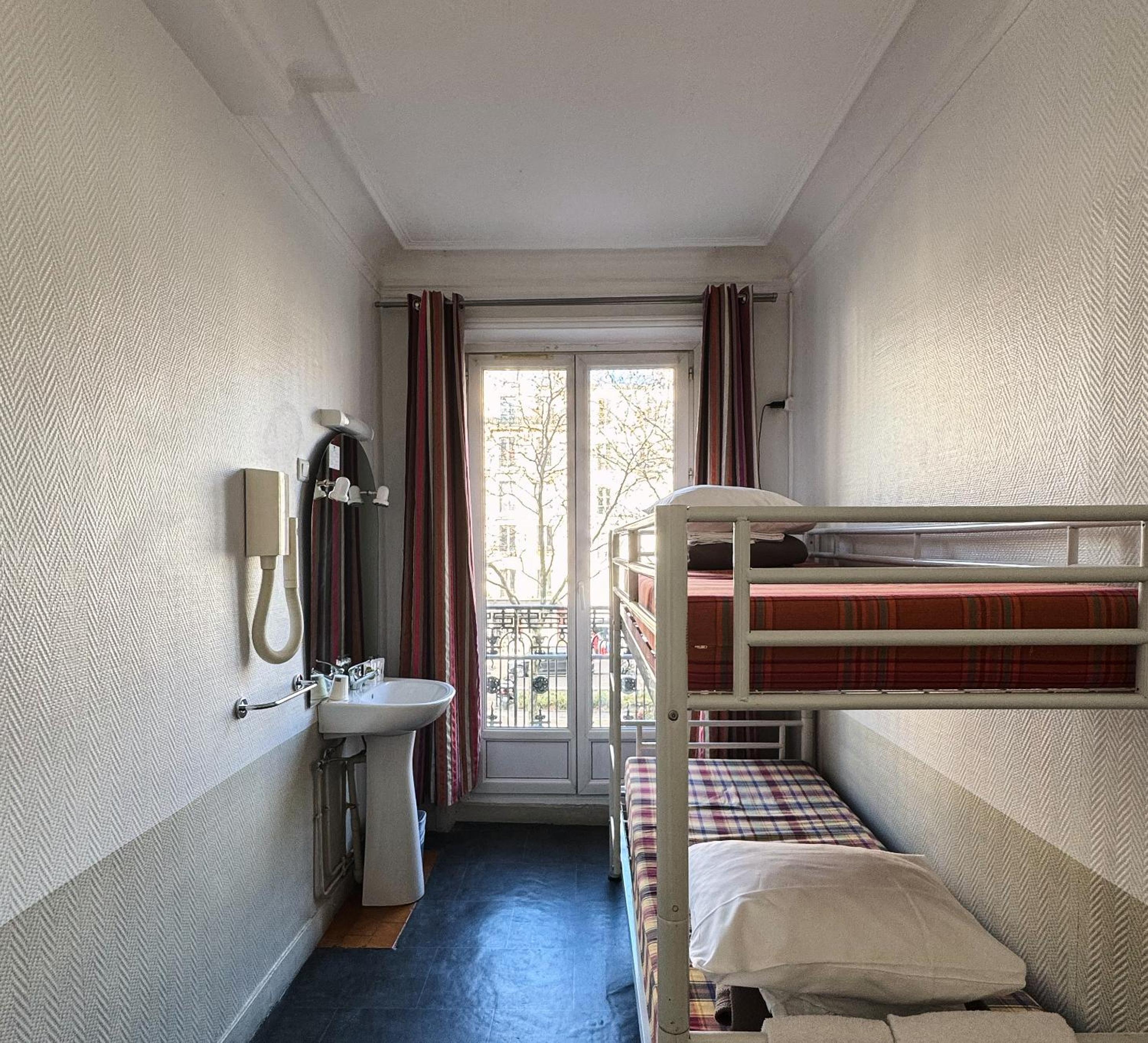 Budget Double Room photo 1