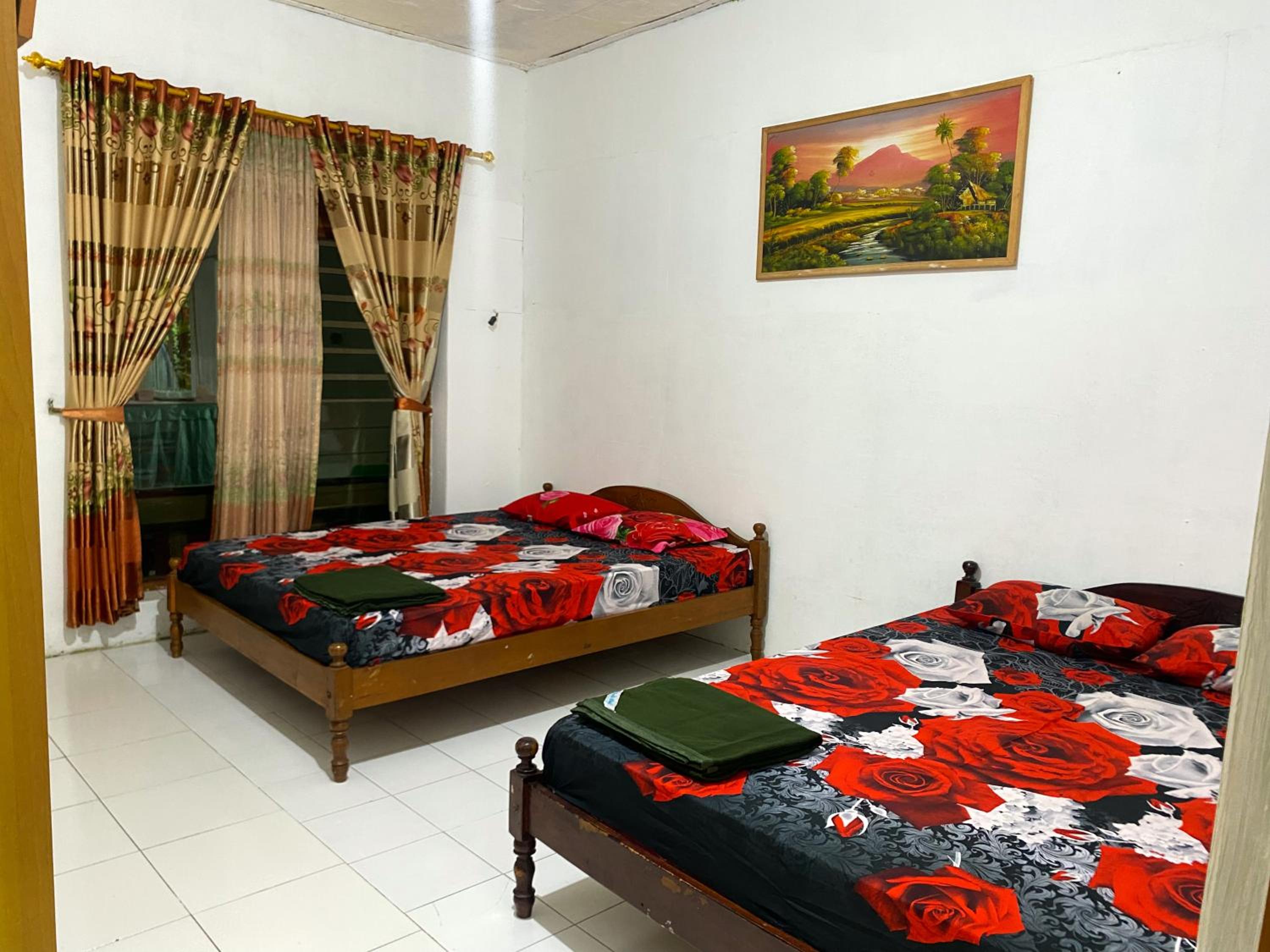 Family Room photo 1