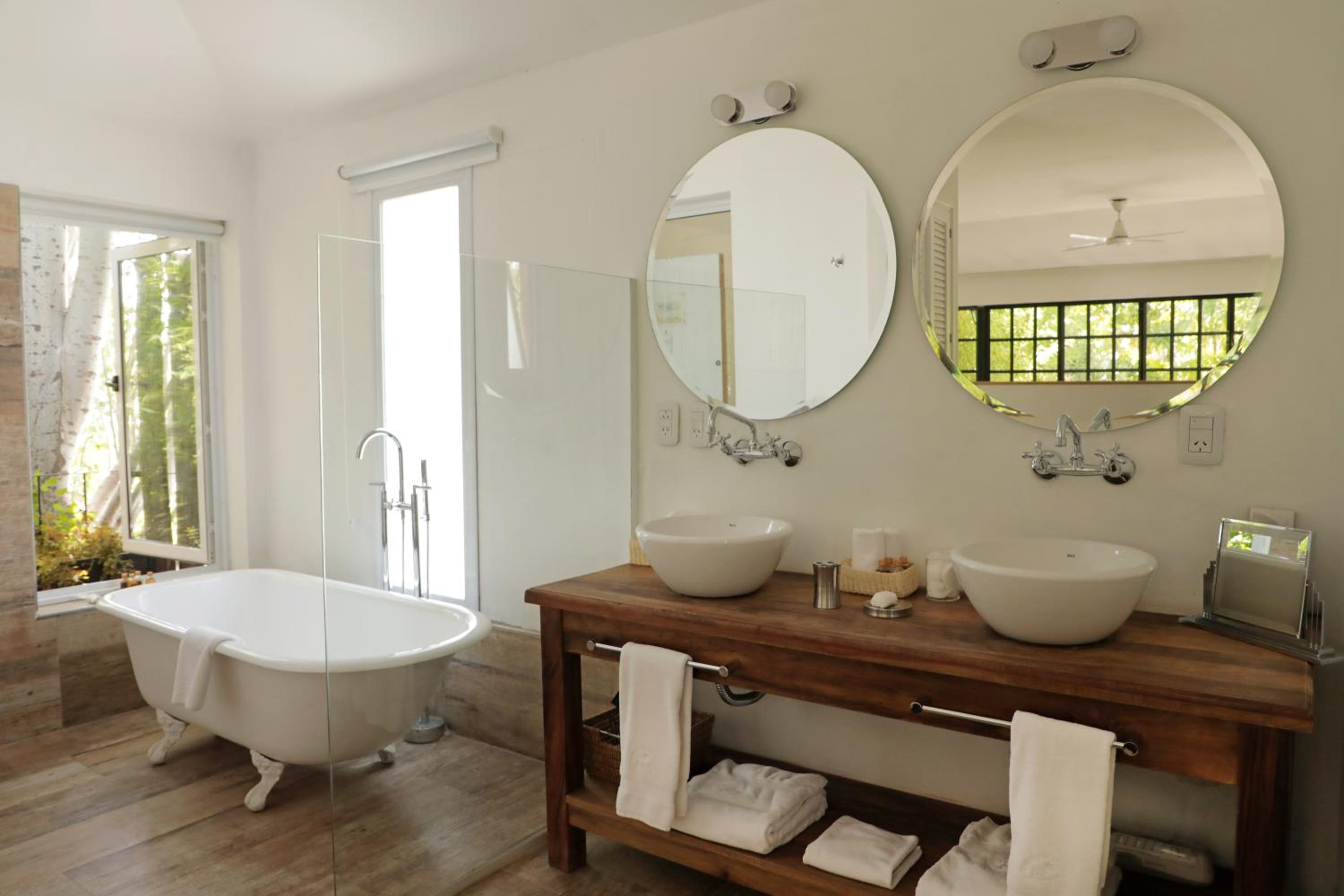 Double Room with Balcony photo 2