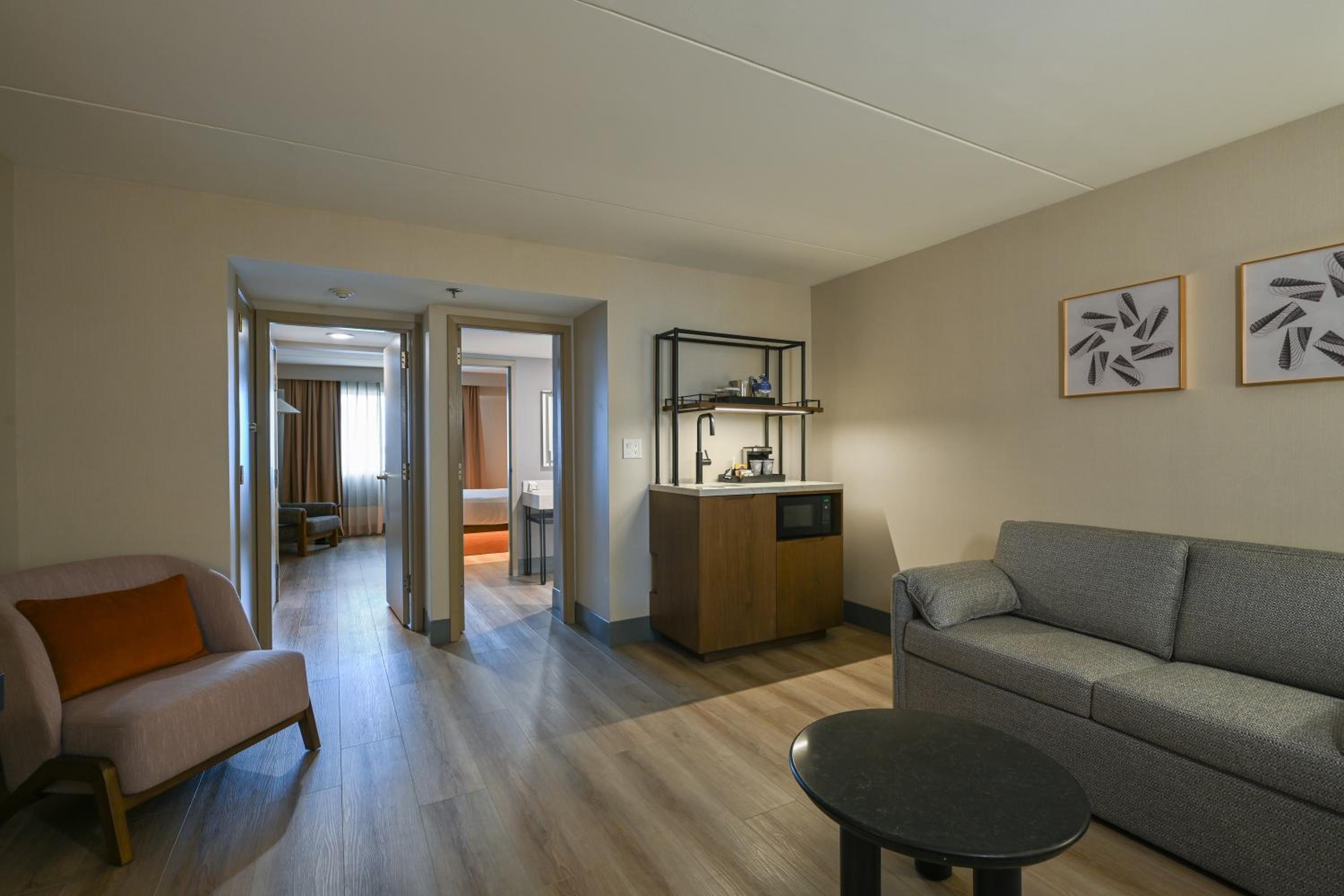 One-Bedroom Executive Suite with King Bed and Balcony