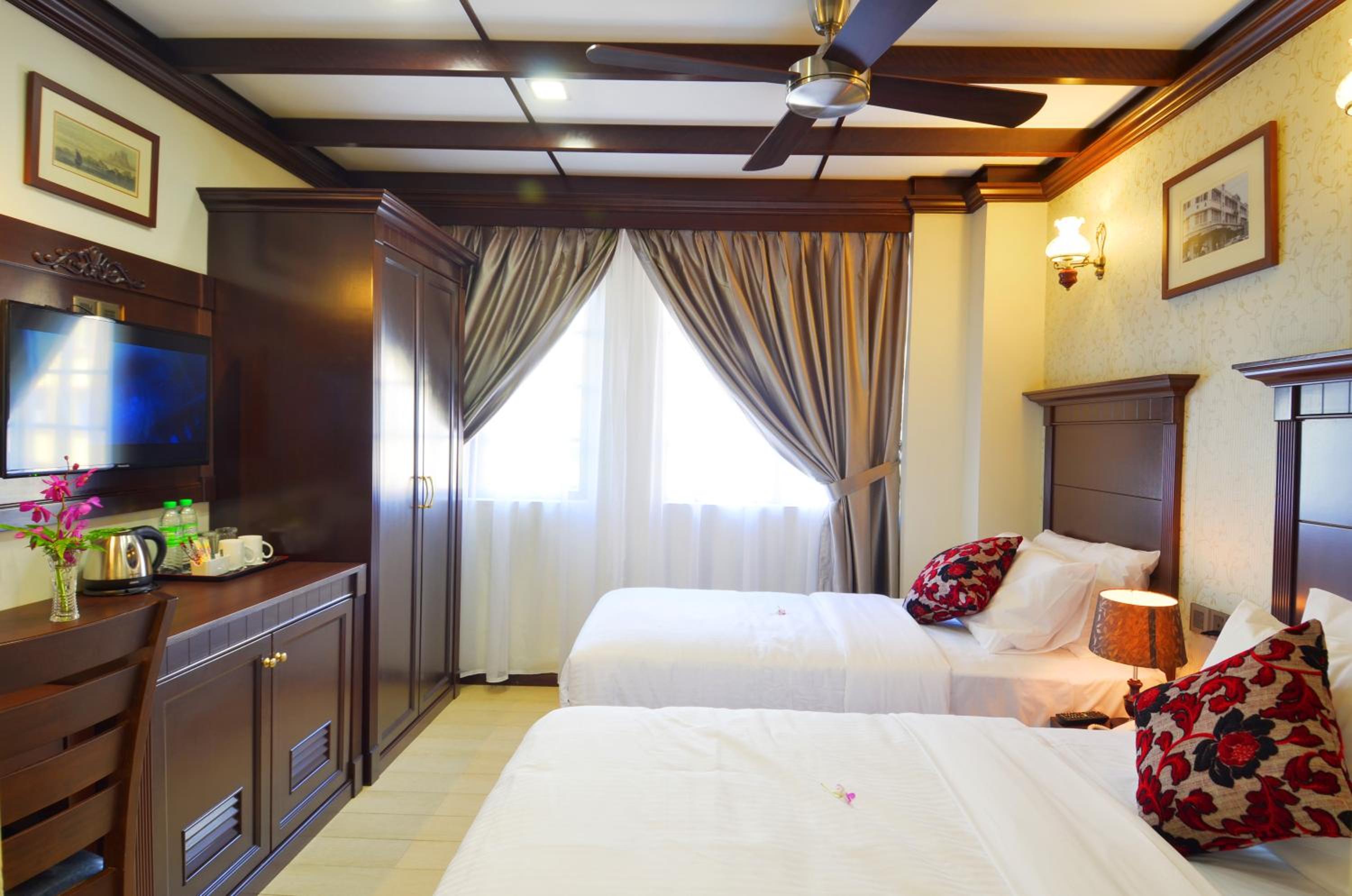 Deluxe Twin Room - Photo 2