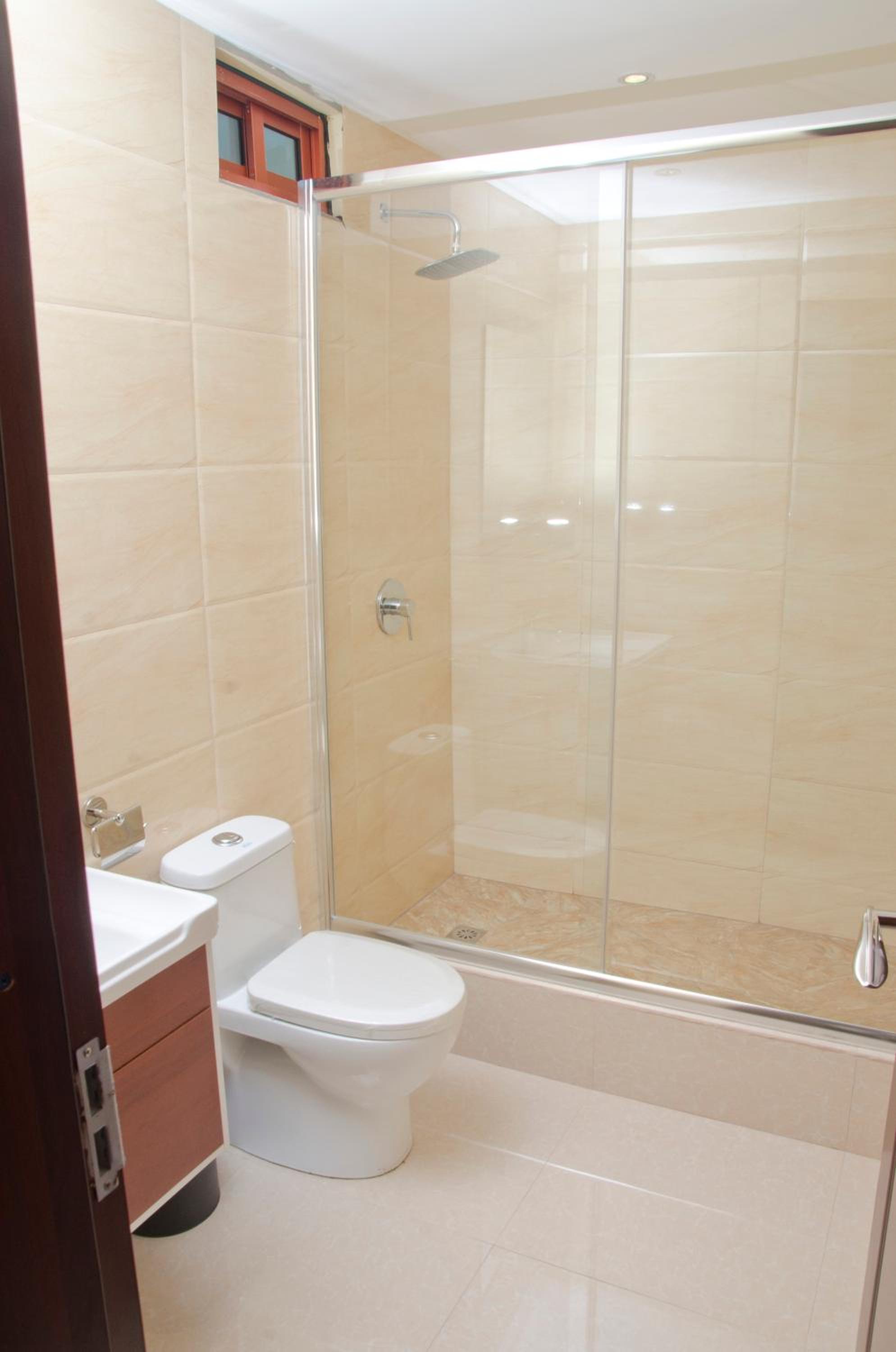 Deluxe Double Room (2 Adults + 1 Child) photo 2