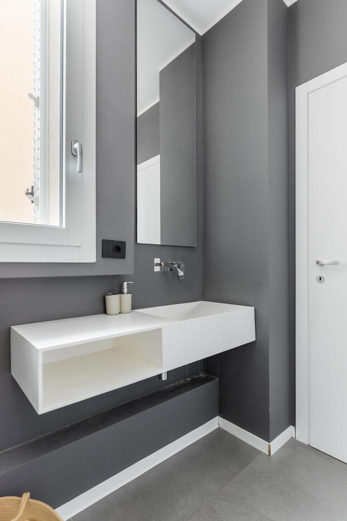 Deluxe Double Room with Shower