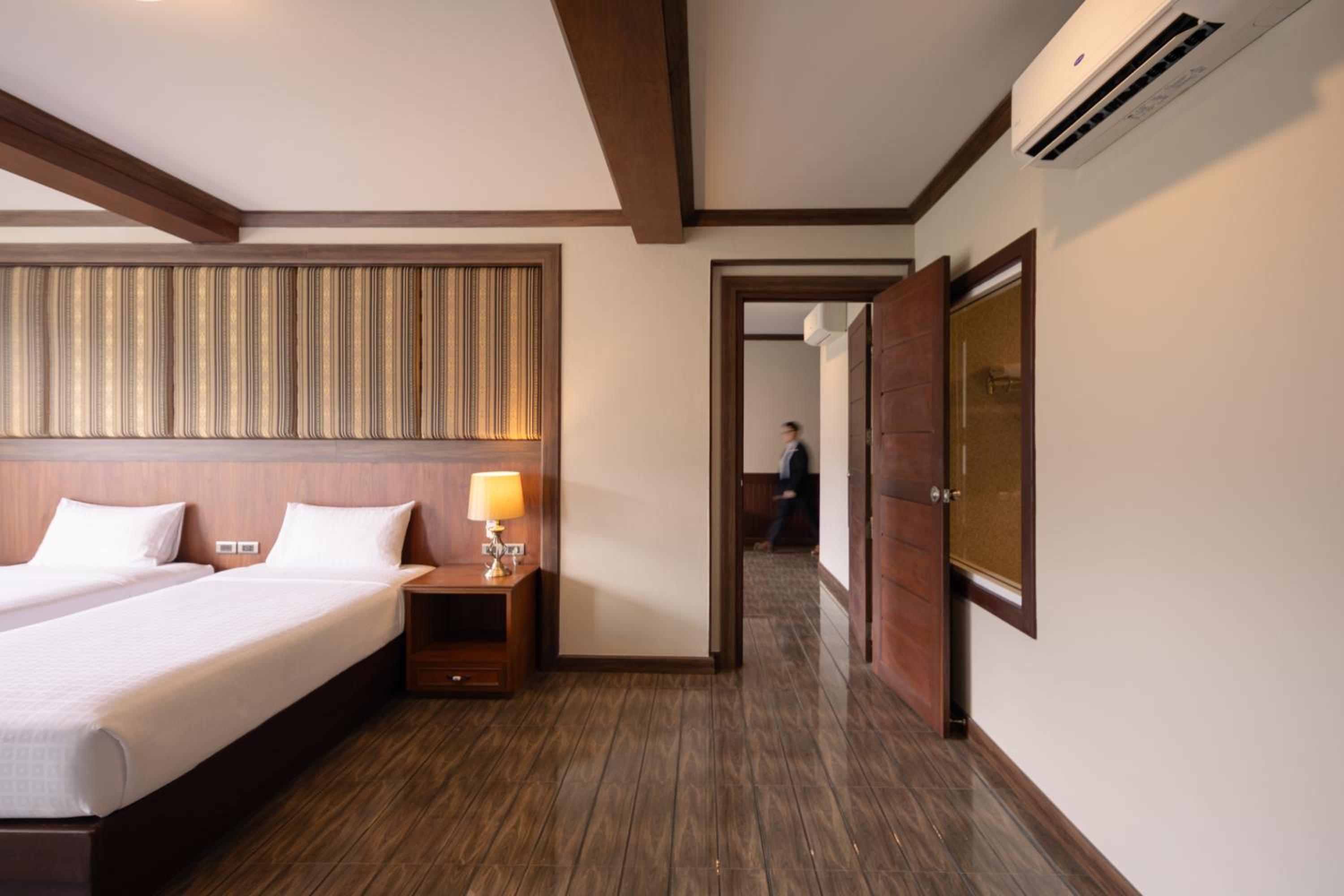 Budget Twin Room photo 2