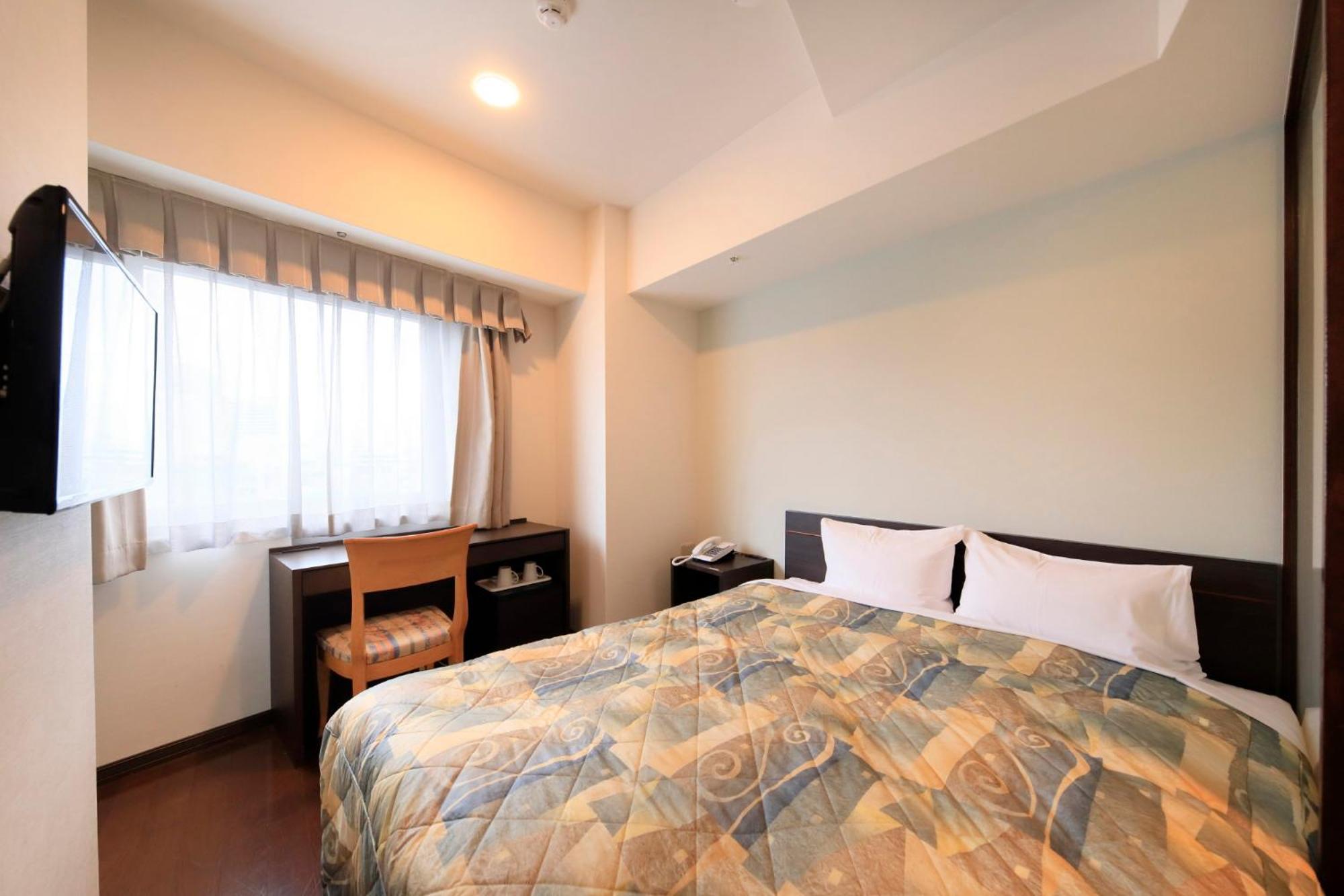 【Outside Noise Disturbances】Double Room with No View - Non Smoking	 photo 3