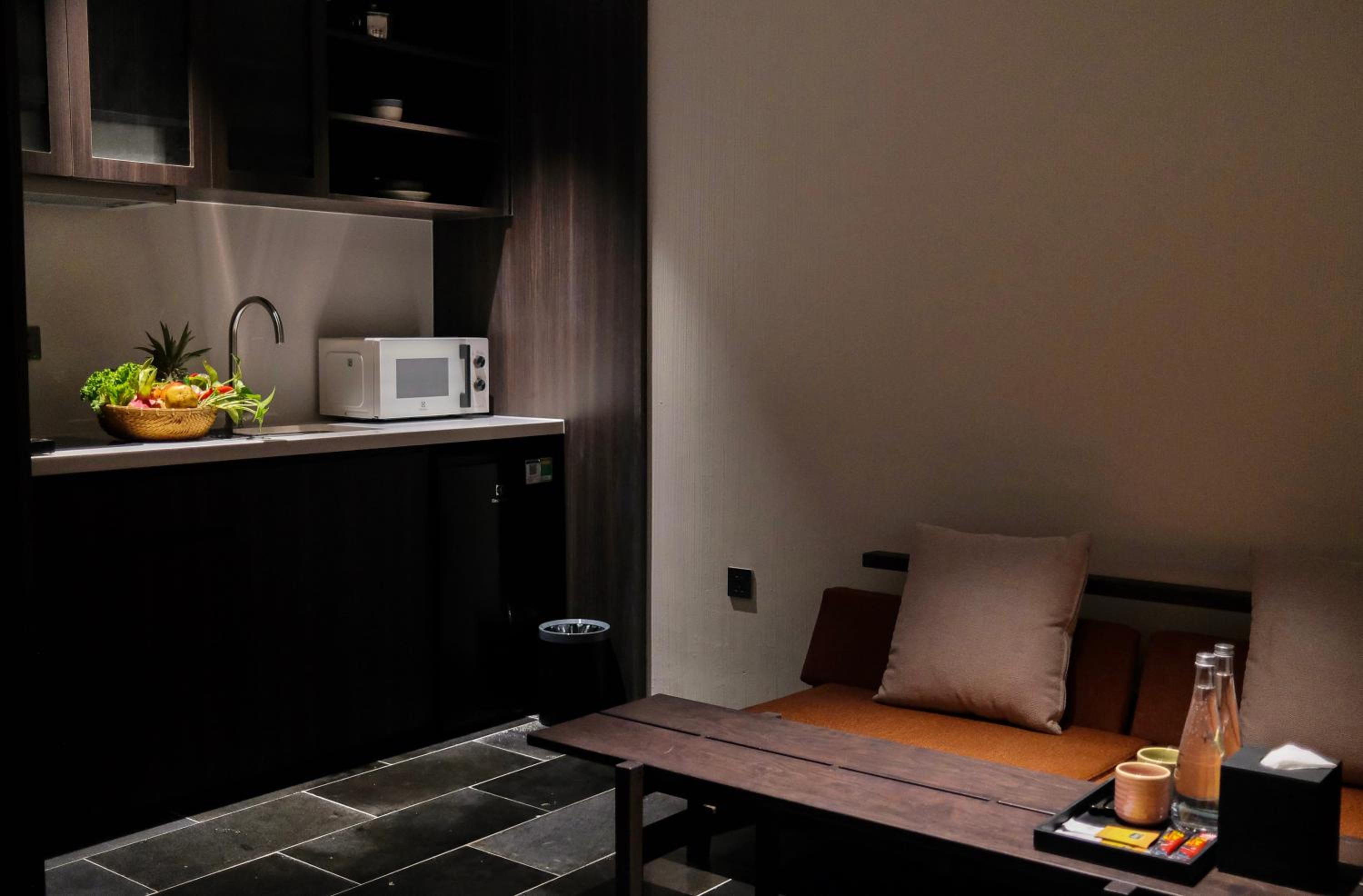 Executive Suite  - Photo 9