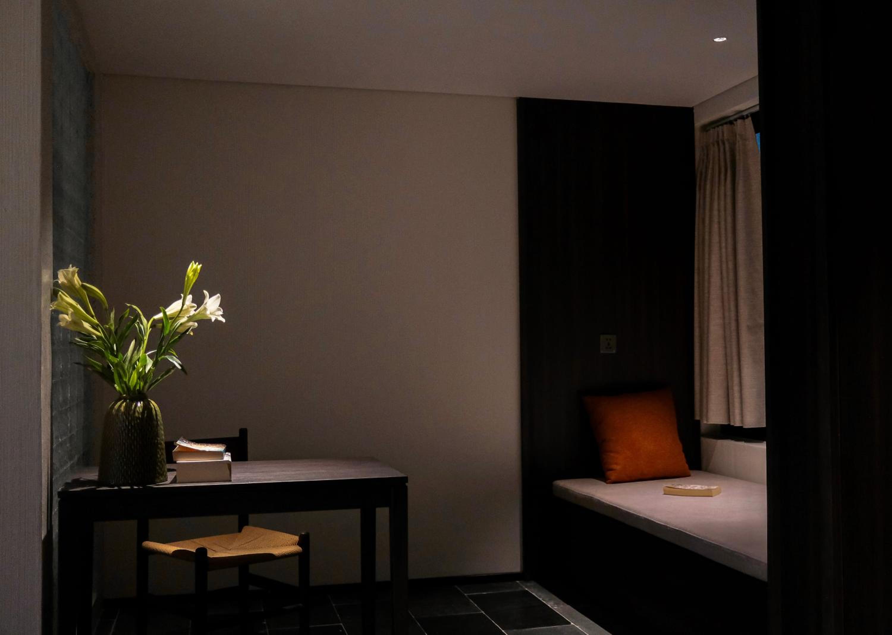 Executive Suite  - Photo 6