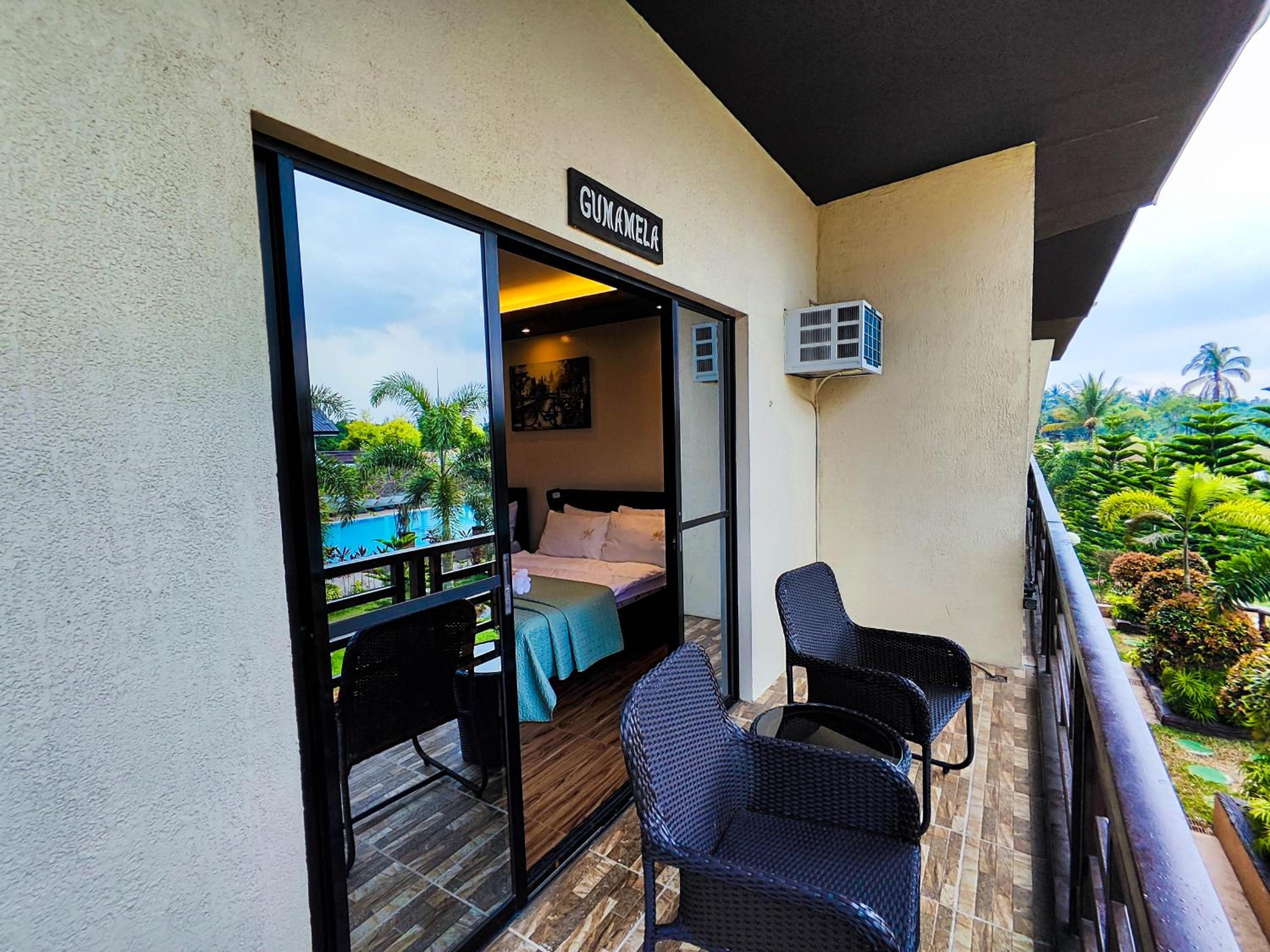 Premium Quadruple Room